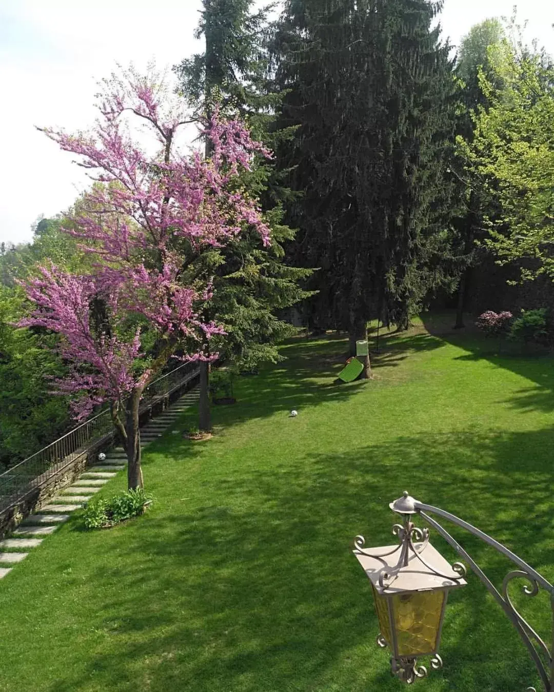 Garden in B&B Dimora Delle Donnole Bergamo Alta