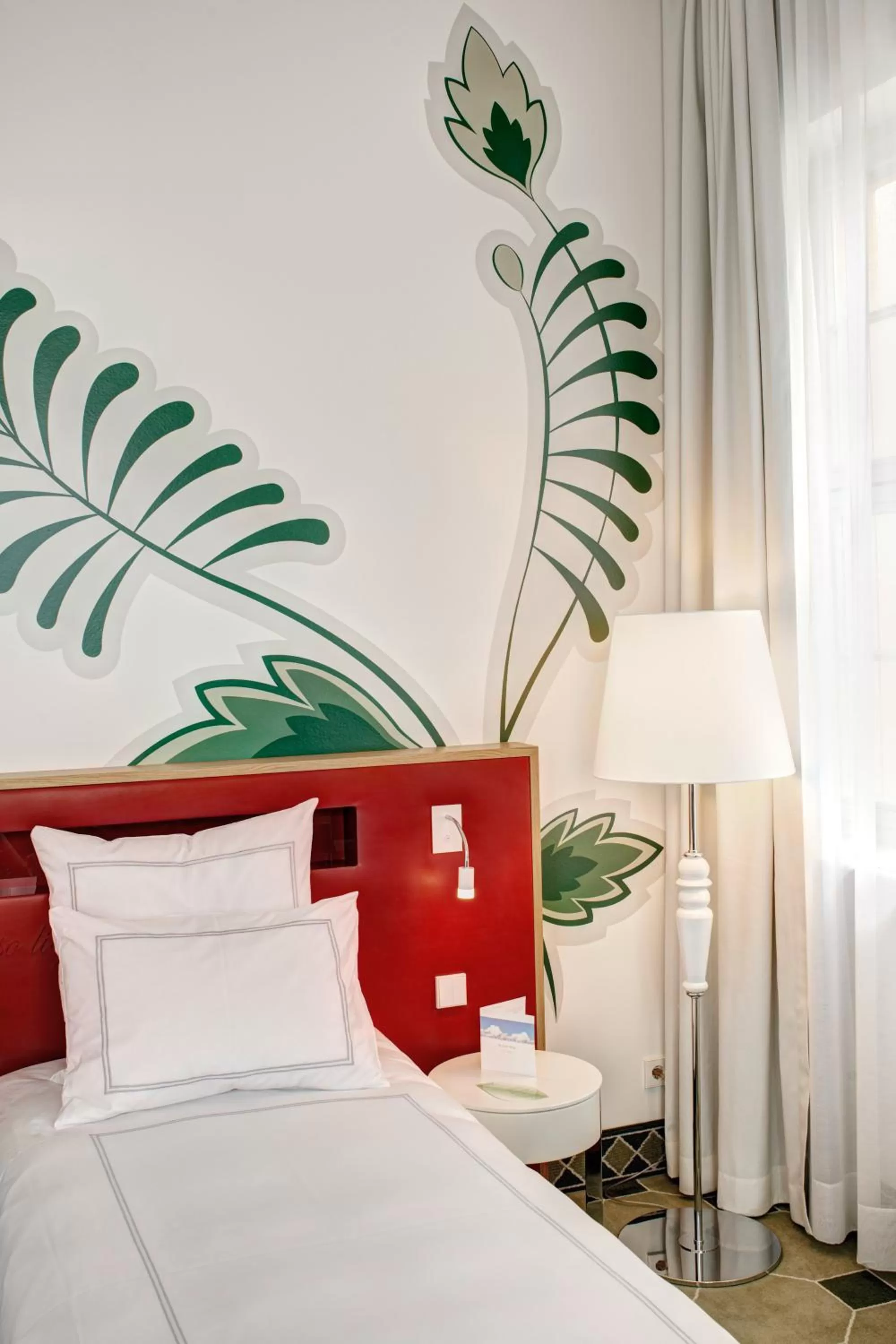 Bed in HYPERION Hotel Dresden Am Schloss