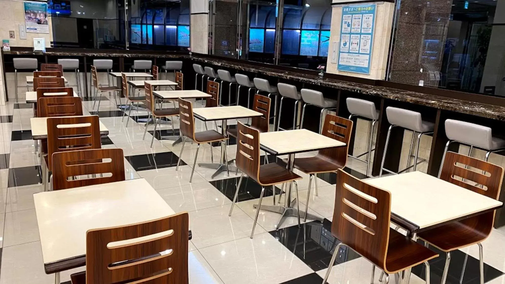 Lobby or reception, Restaurant/Places to Eat in Toyoko Inn Tokyo Keihin Tohoku sen Oji eki Kita guchi