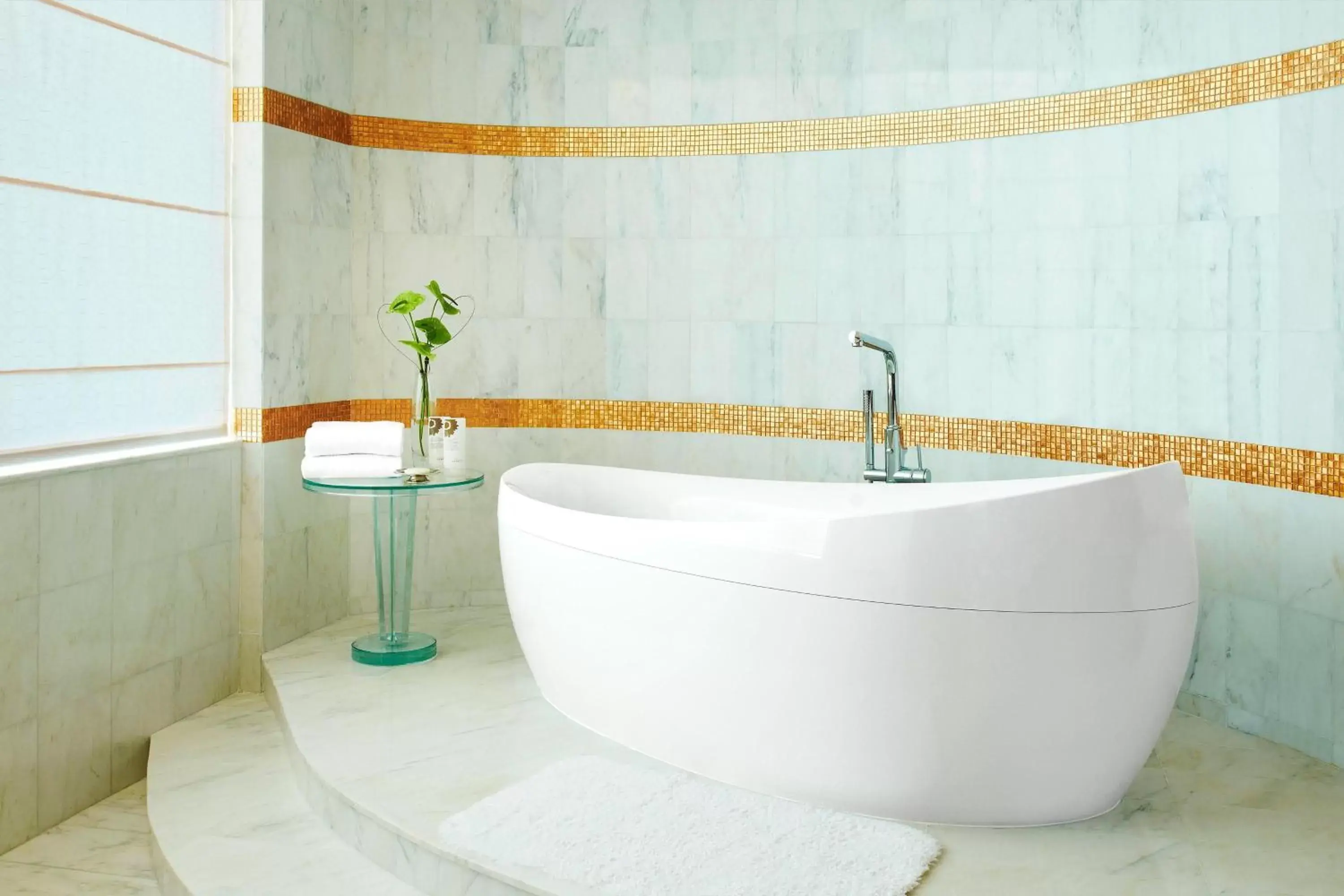 Bathroom in The St. Regis Abu Dhabi