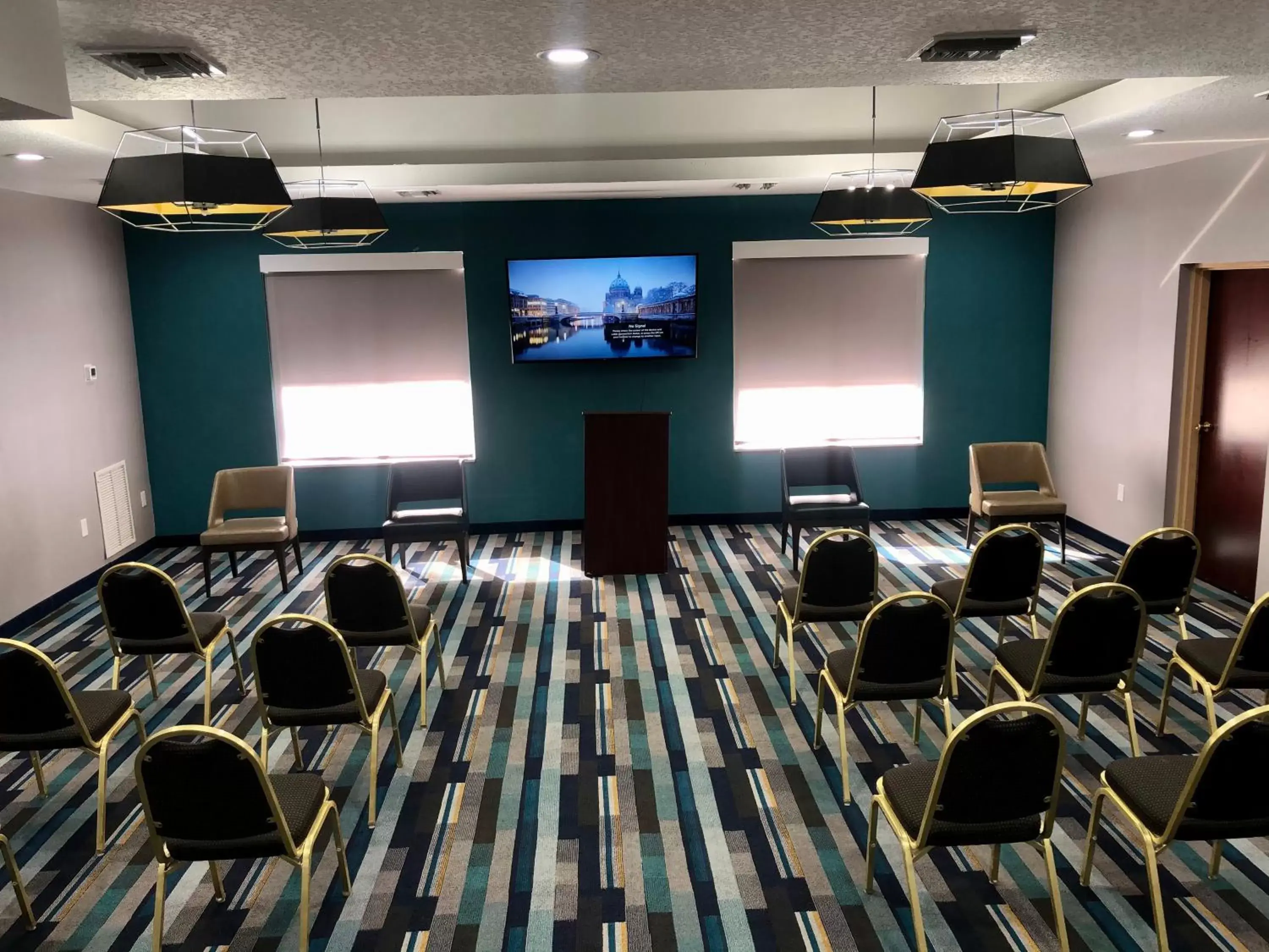 Meeting/conference room, Business Area/Conference Room in La Quinta by Wyndham Tampa Central