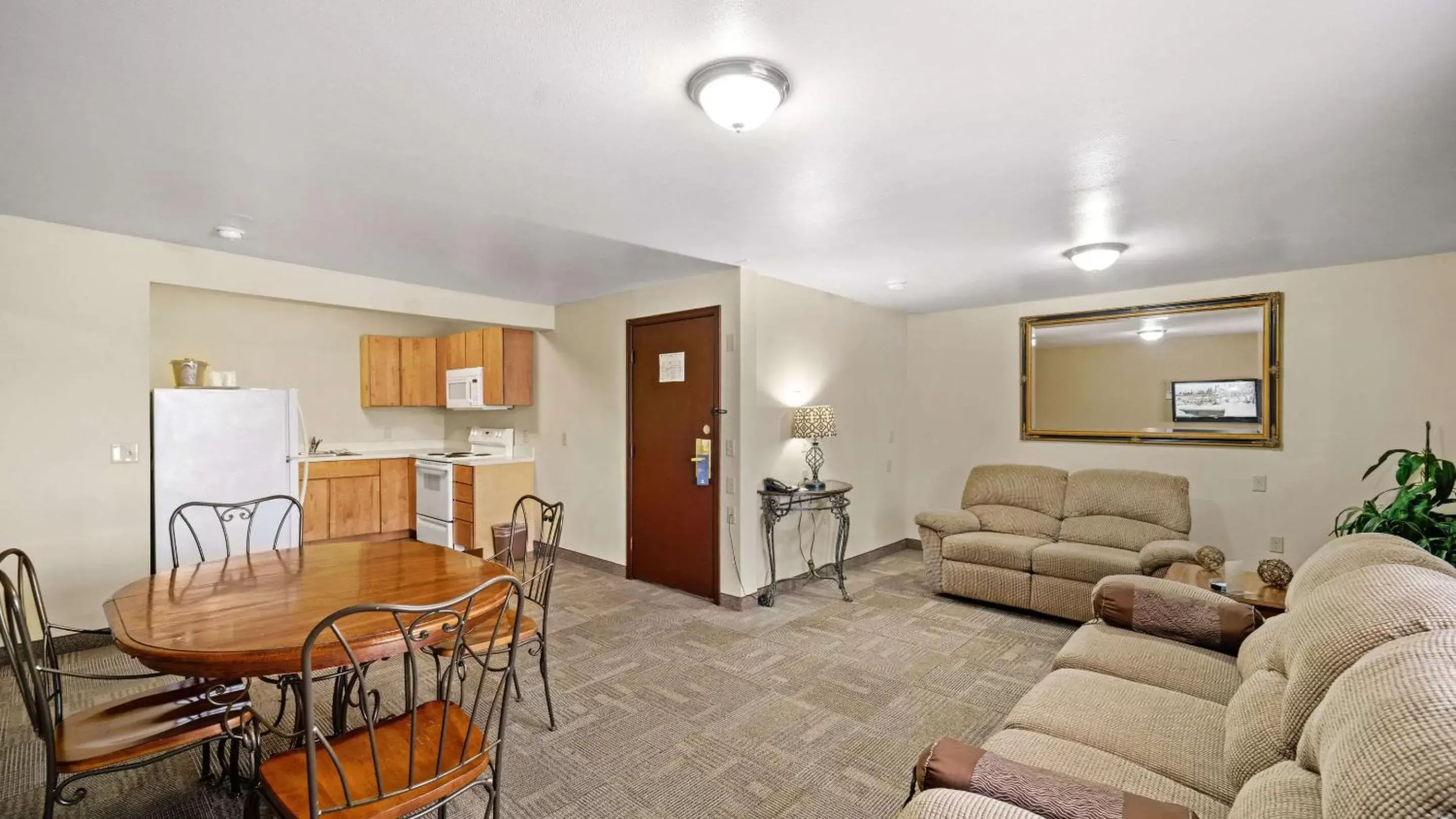 Bedroom, Seating Area in Clarion Hotel & Suites Fairbanks near Ft. Wainwright