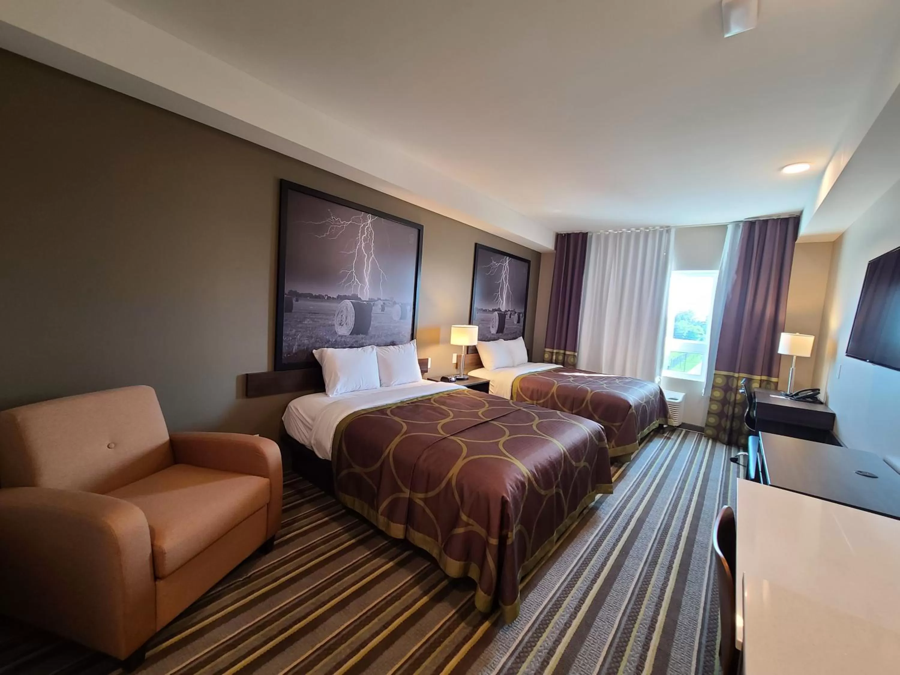 Bed in Super 8 by Wyndham Thompson