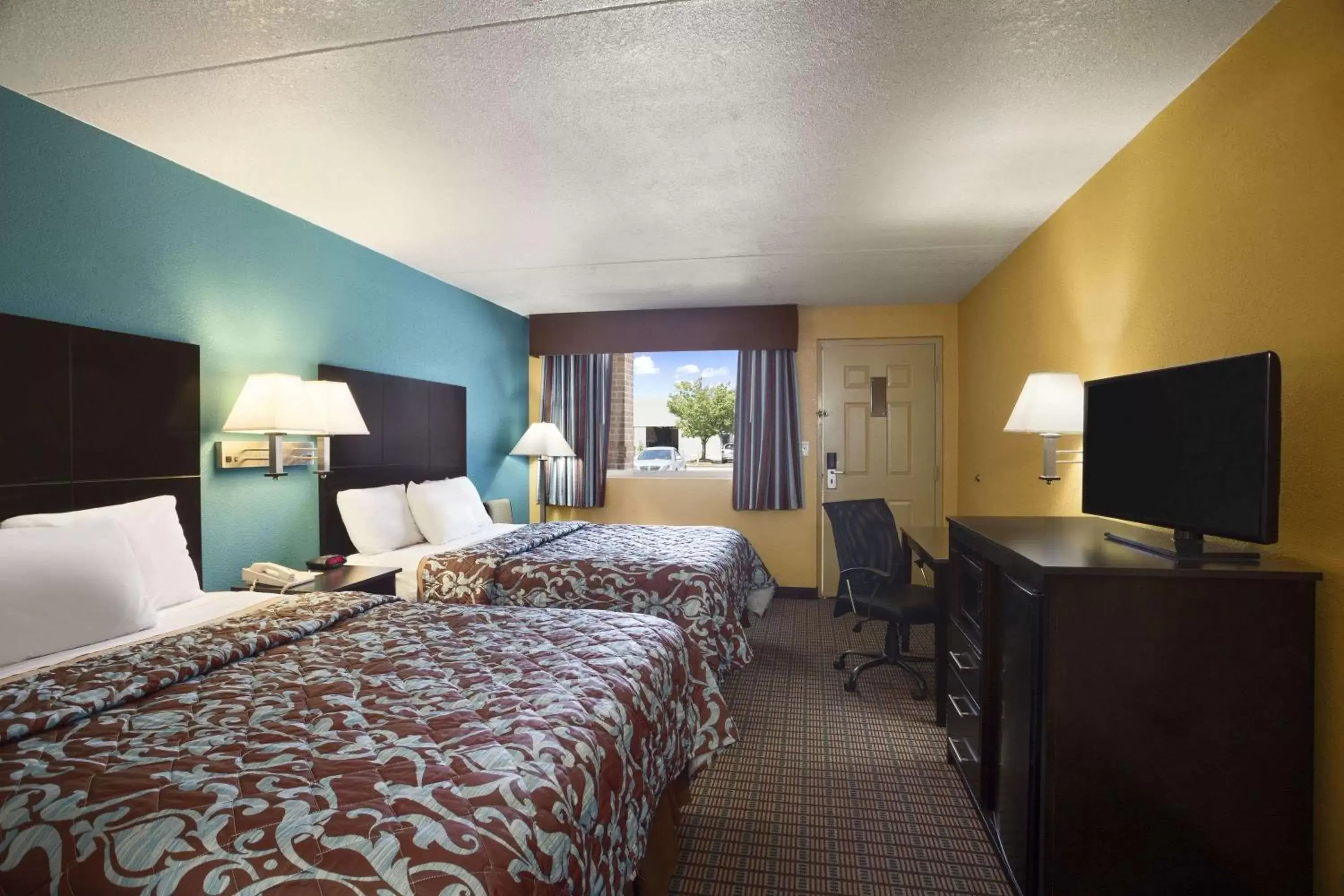 Photo of the whole room in Days Inn by Wyndham Conway