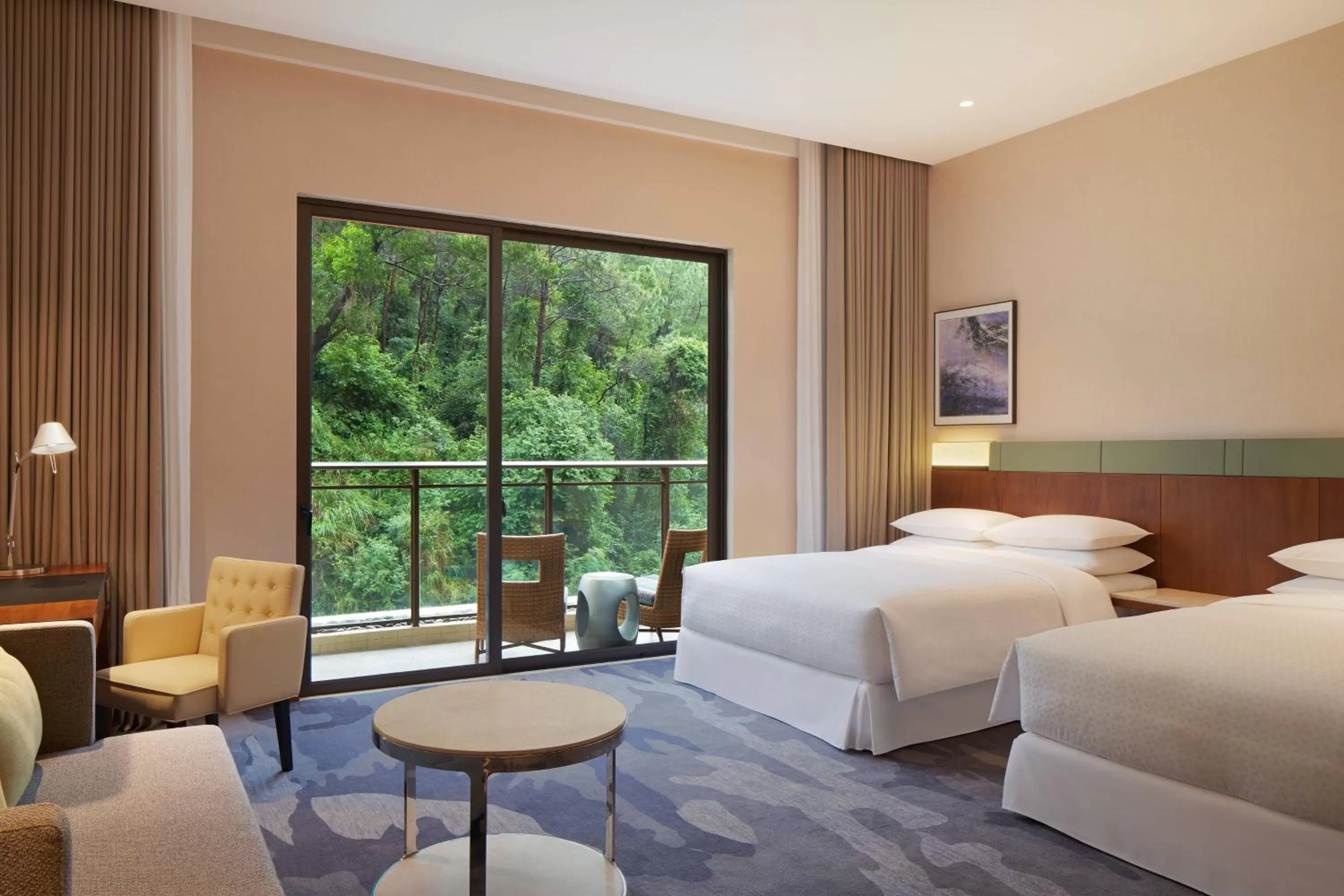 Photo of the whole room, Bed in Four Points by Sheraton Guangdong, Heshan