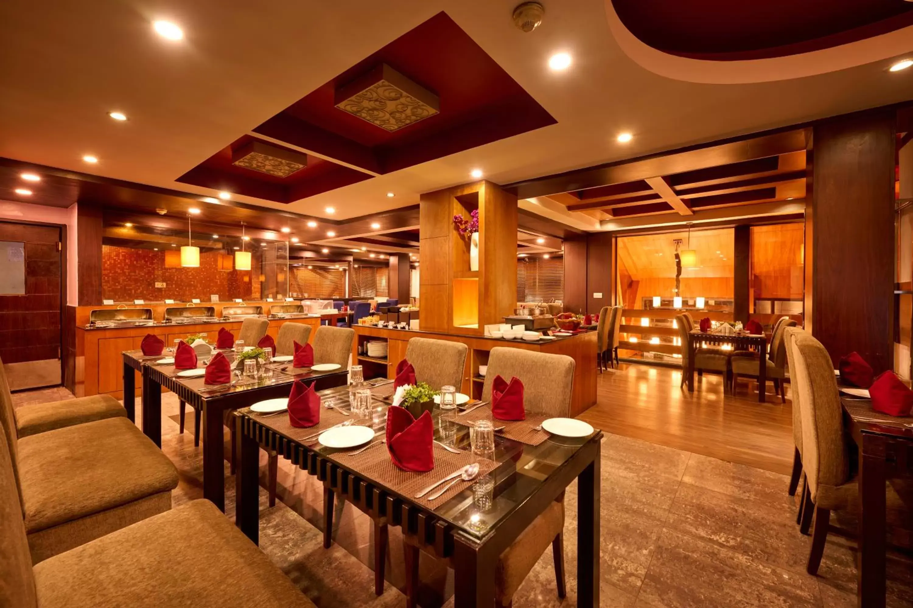 Restaurant/Places to Eat in Renest River Country Resort Manali