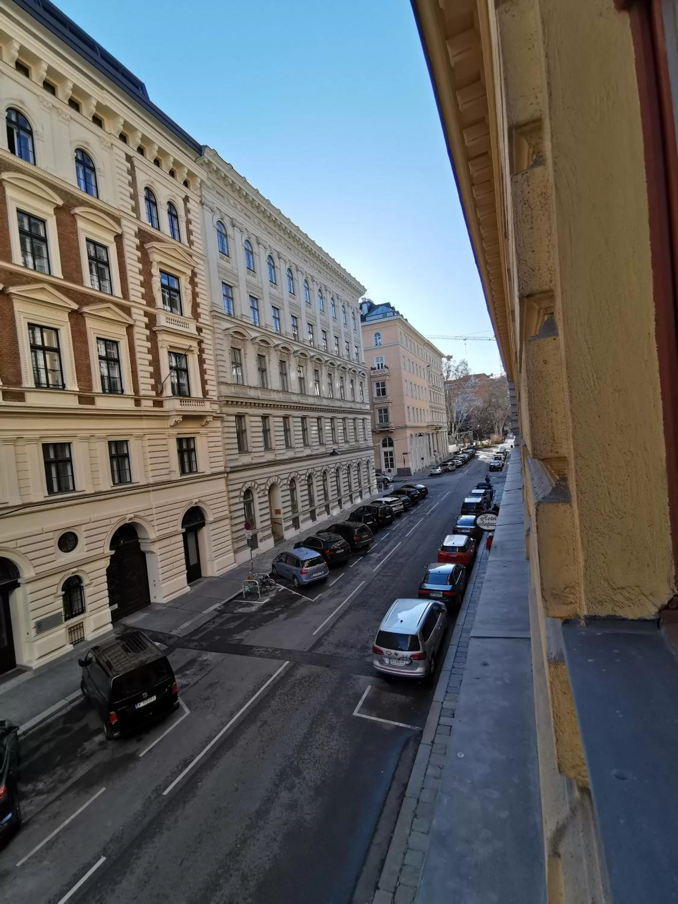 Neighbourhood in Hotel Bajazzo