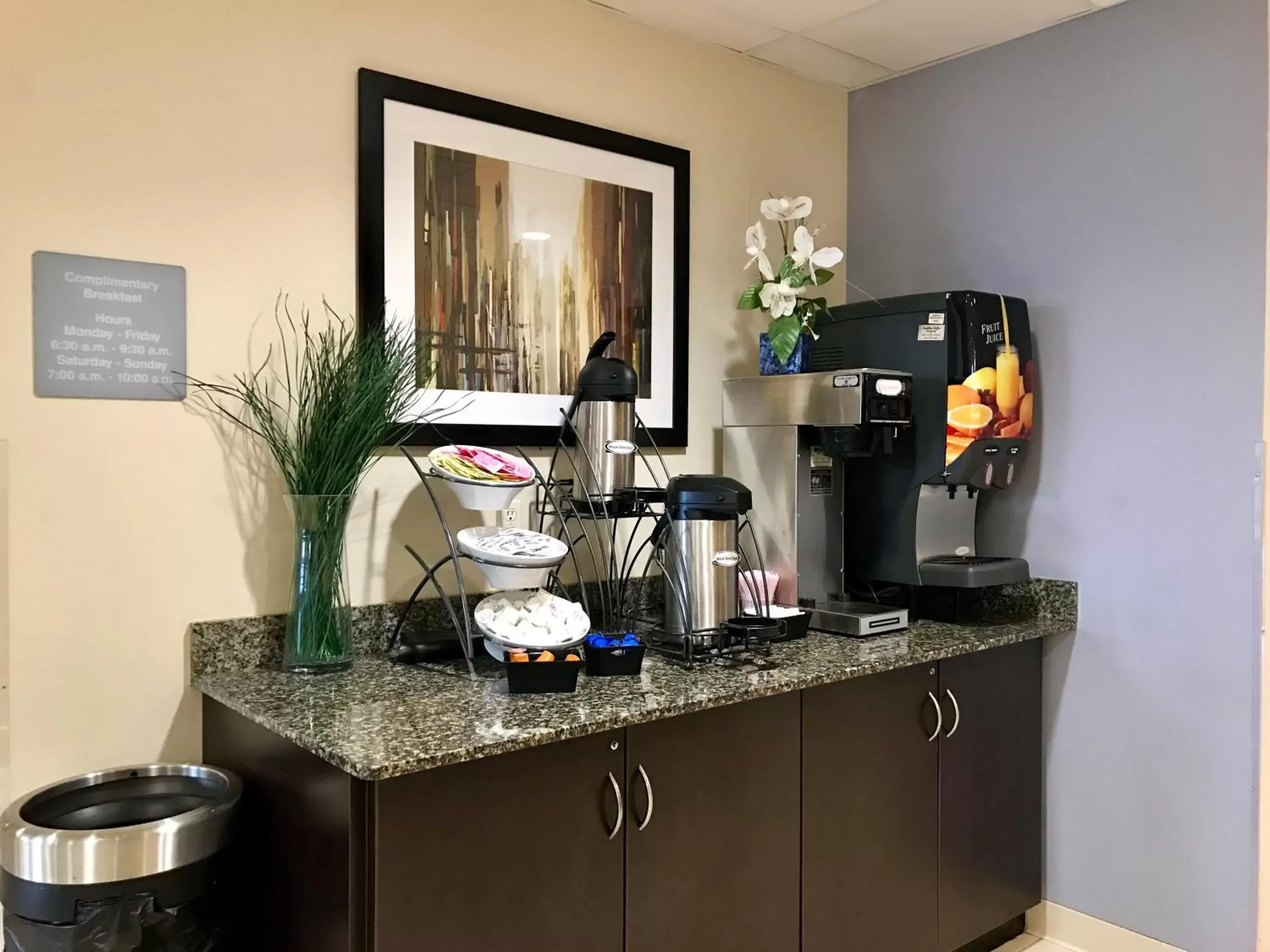 Continental breakfast in Microtel Inn and Suites Elkhart Continental breakfast in Microtel Inn and Suites Elkhart