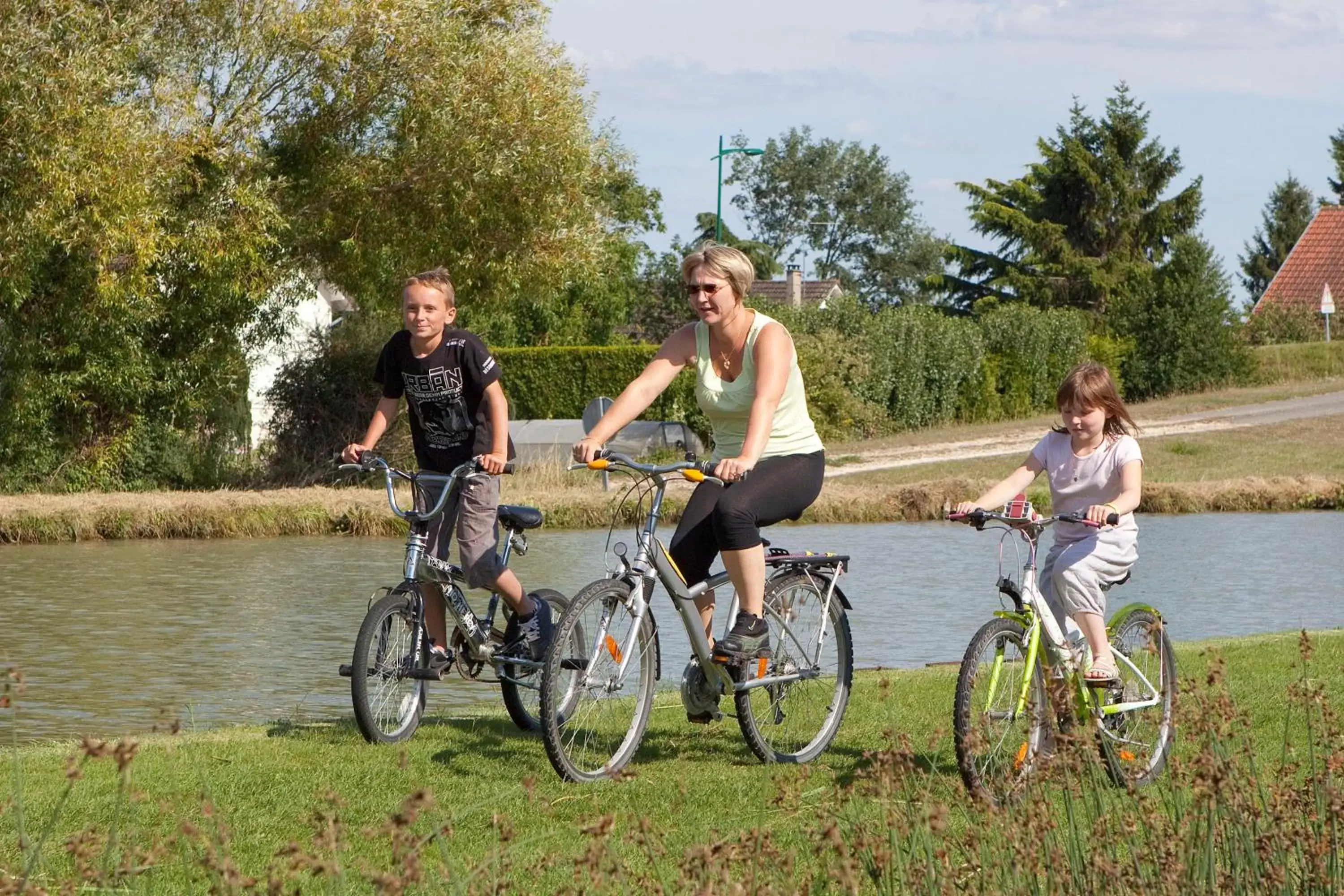 Cycling, Biking in Logis Hôtel Le Rivage