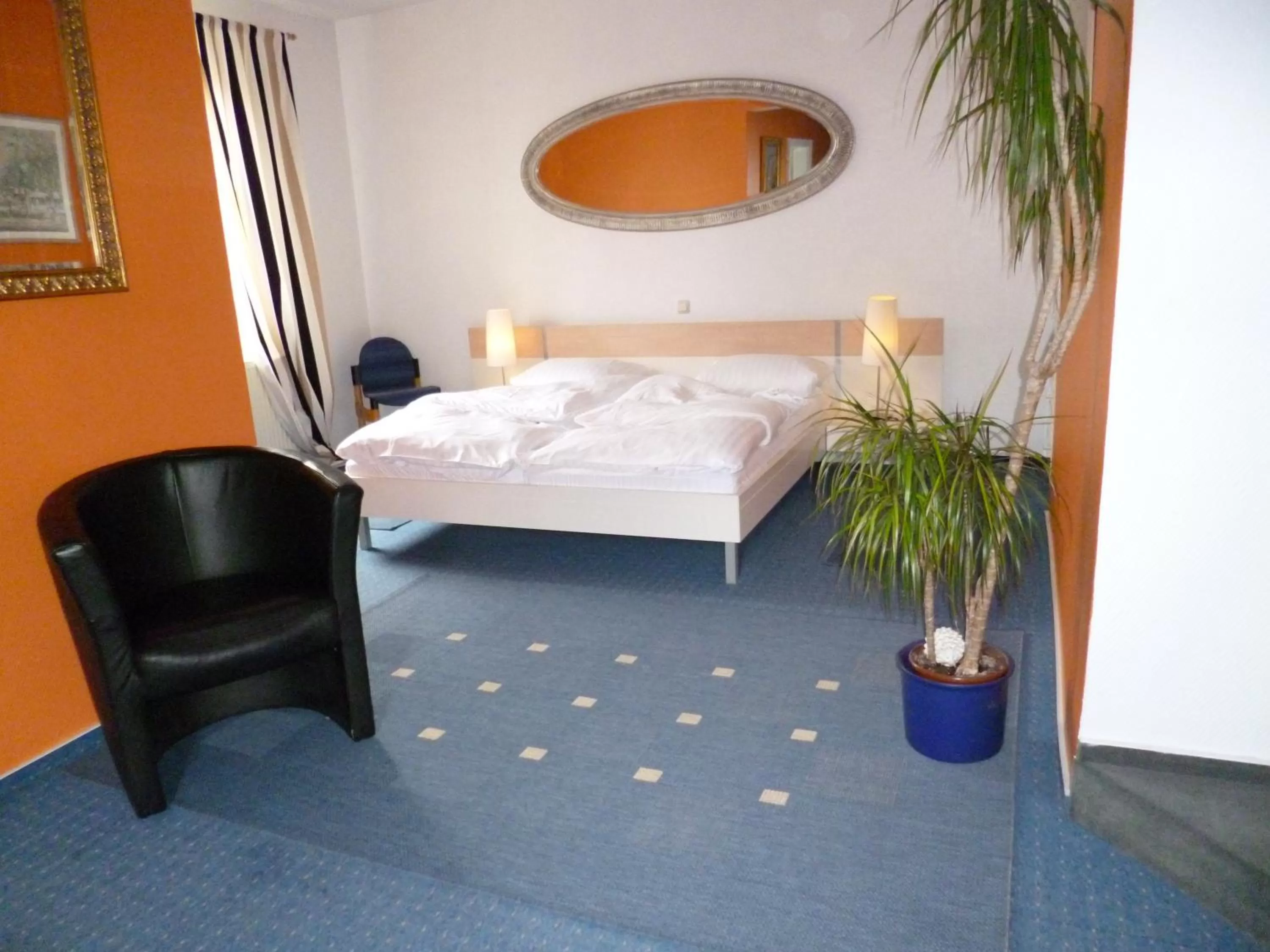 Bed in Hotel Restaurant Marbella