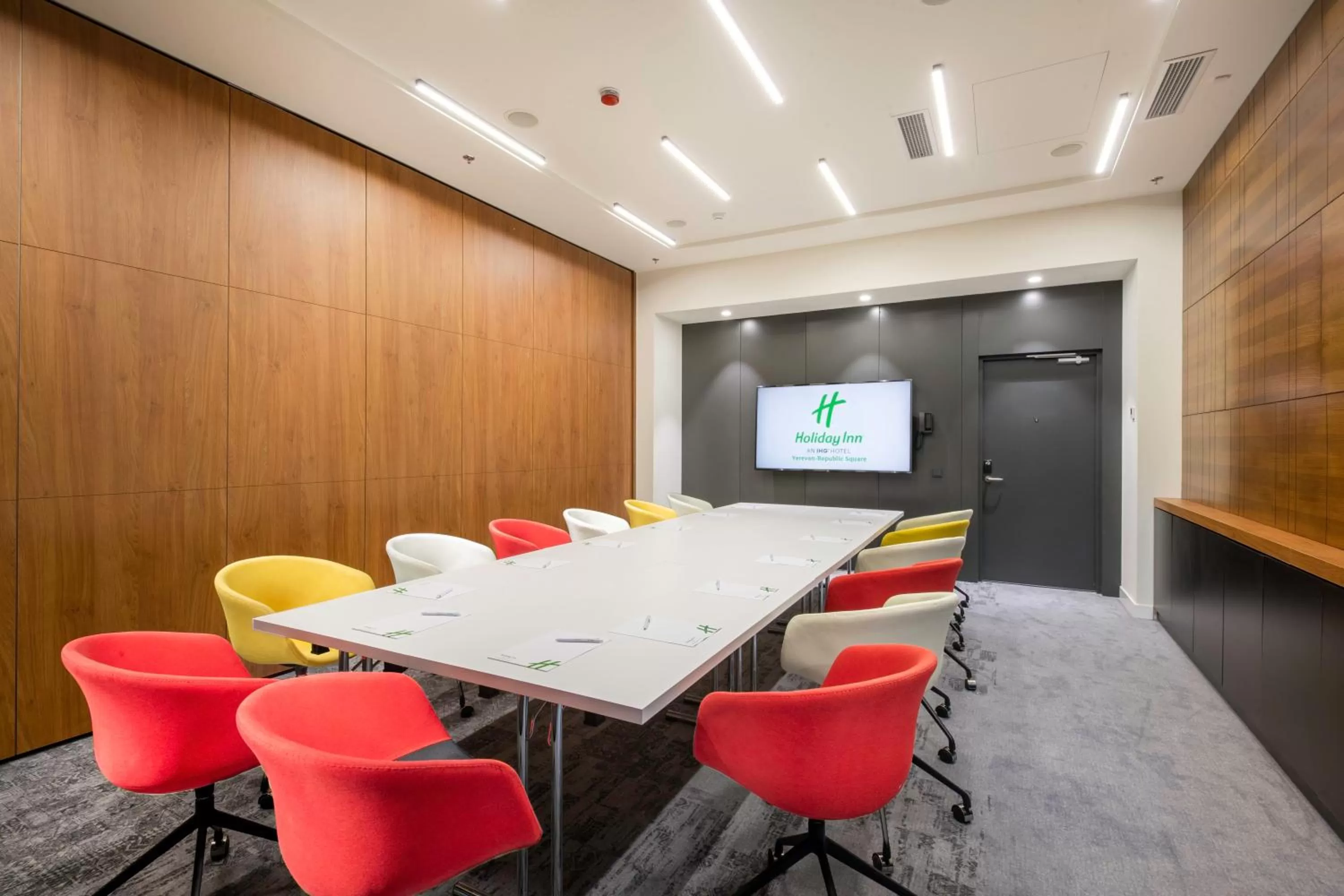 Meeting/conference room in Holiday Inn Yerevan - Republic Square by IHG