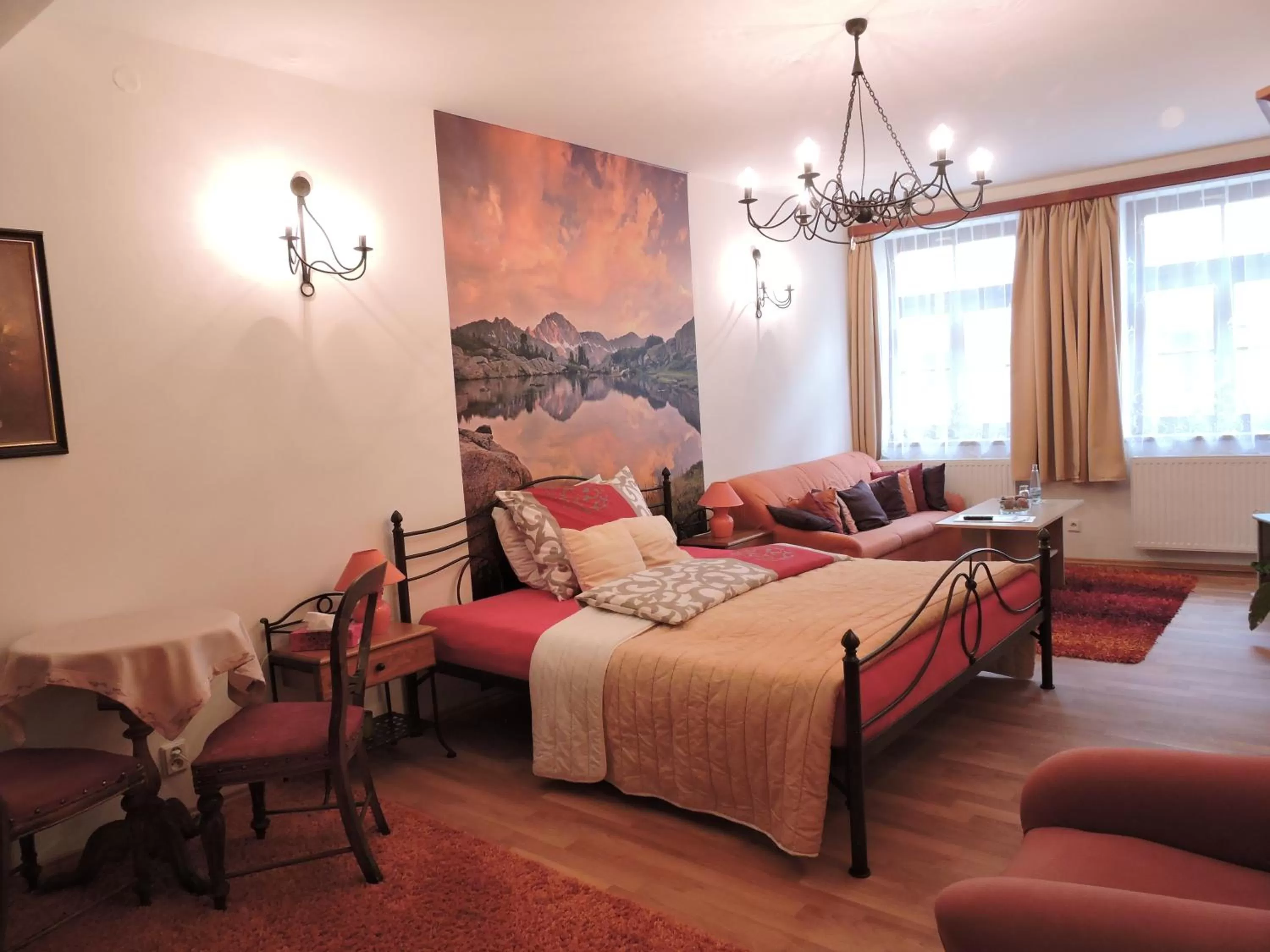 Photo of the whole room, Bed in Hotel Atrium