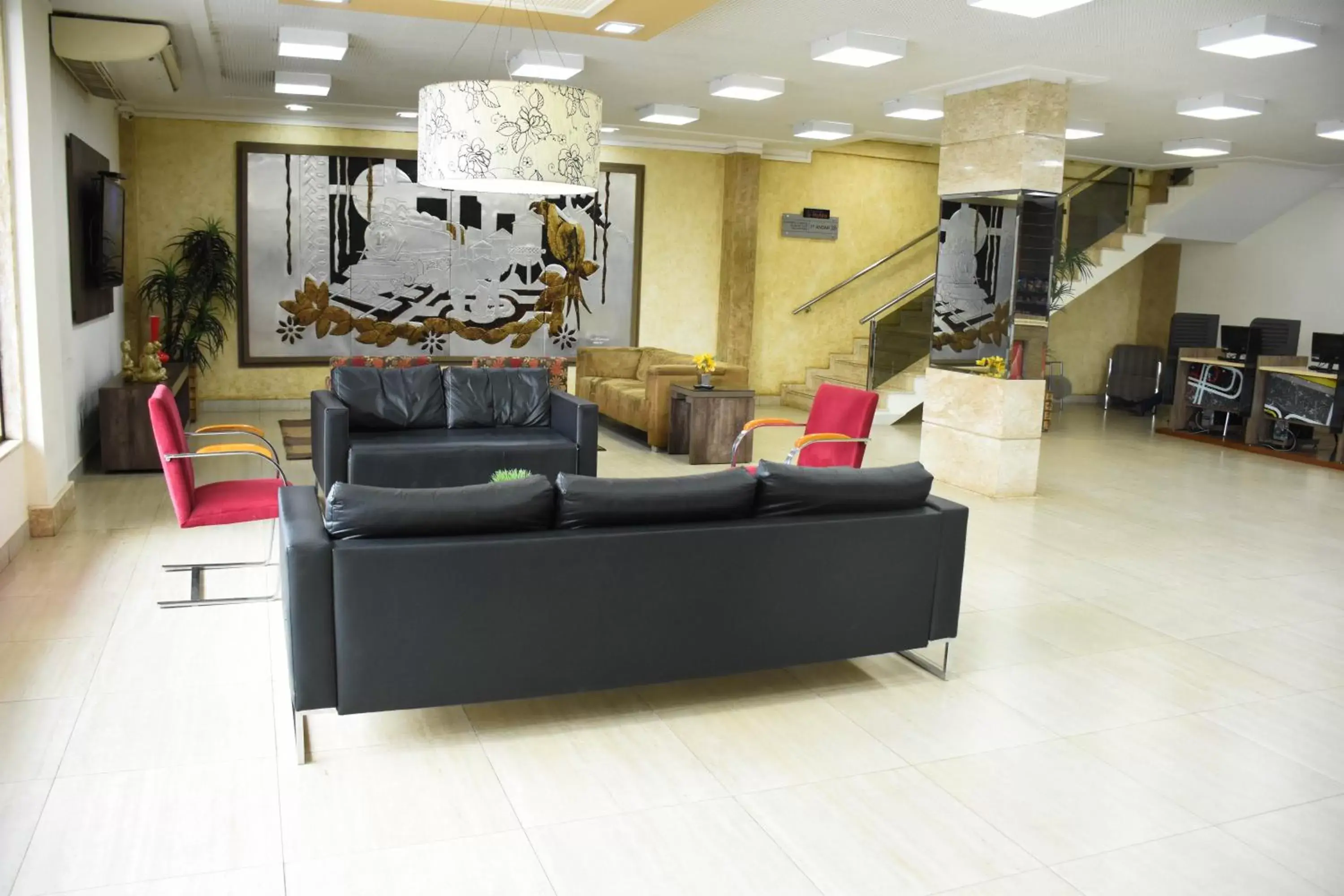 Living room, Lobby/Reception in Larison Hotéis - Porto Velho