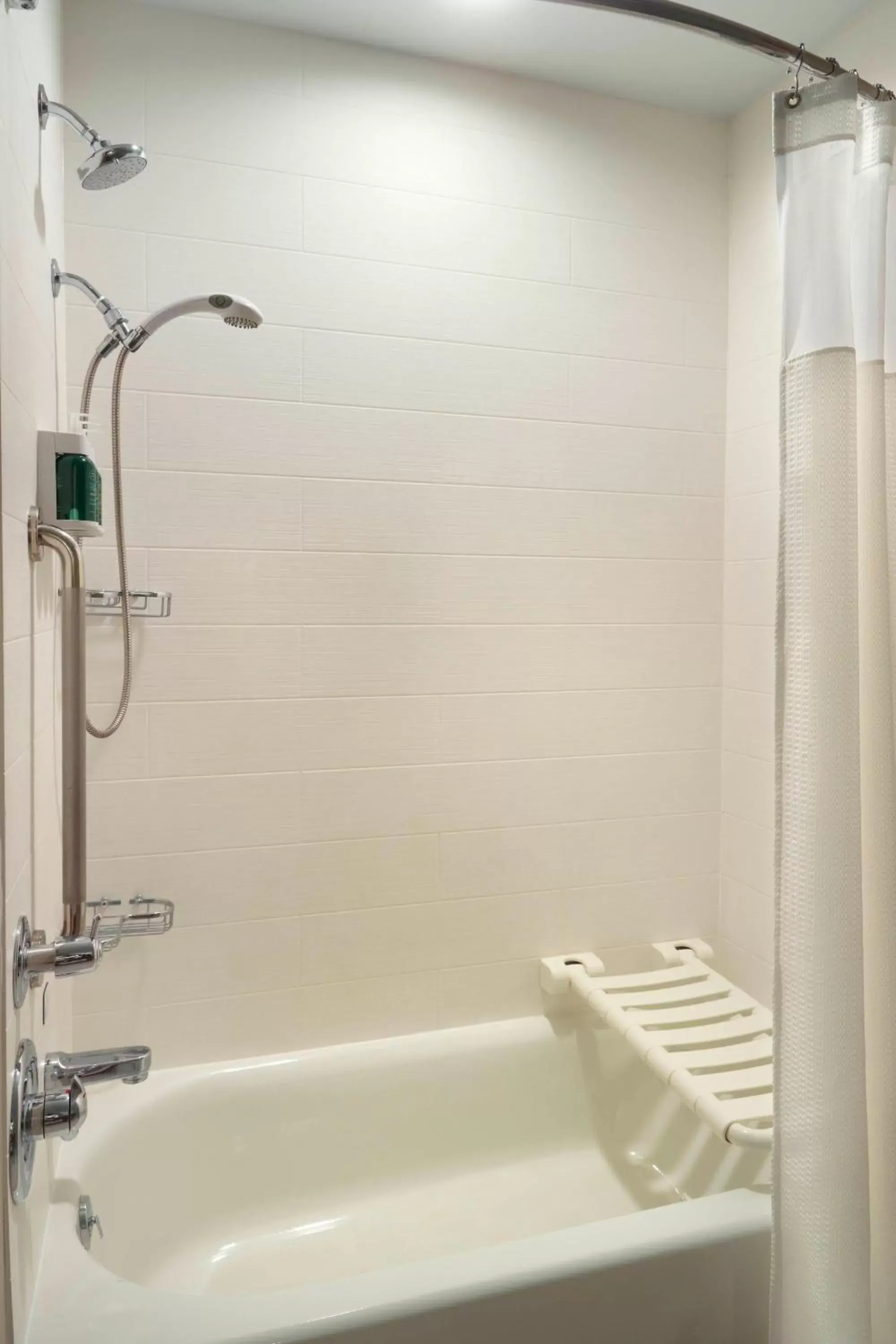 Bathroom in SpringHill Suites by Marriott Atlanta Airport Gateway