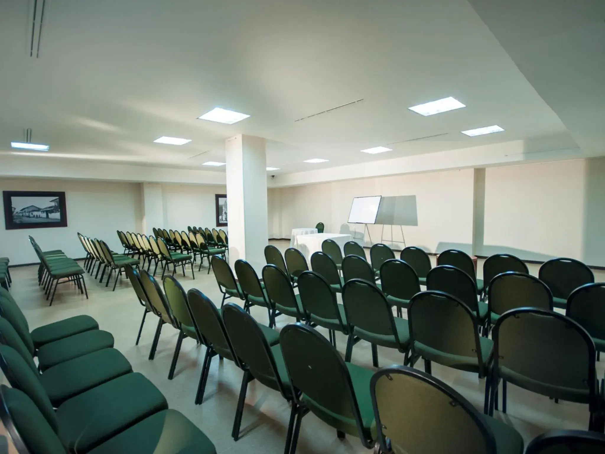 Business facilities in Armenia Hotel