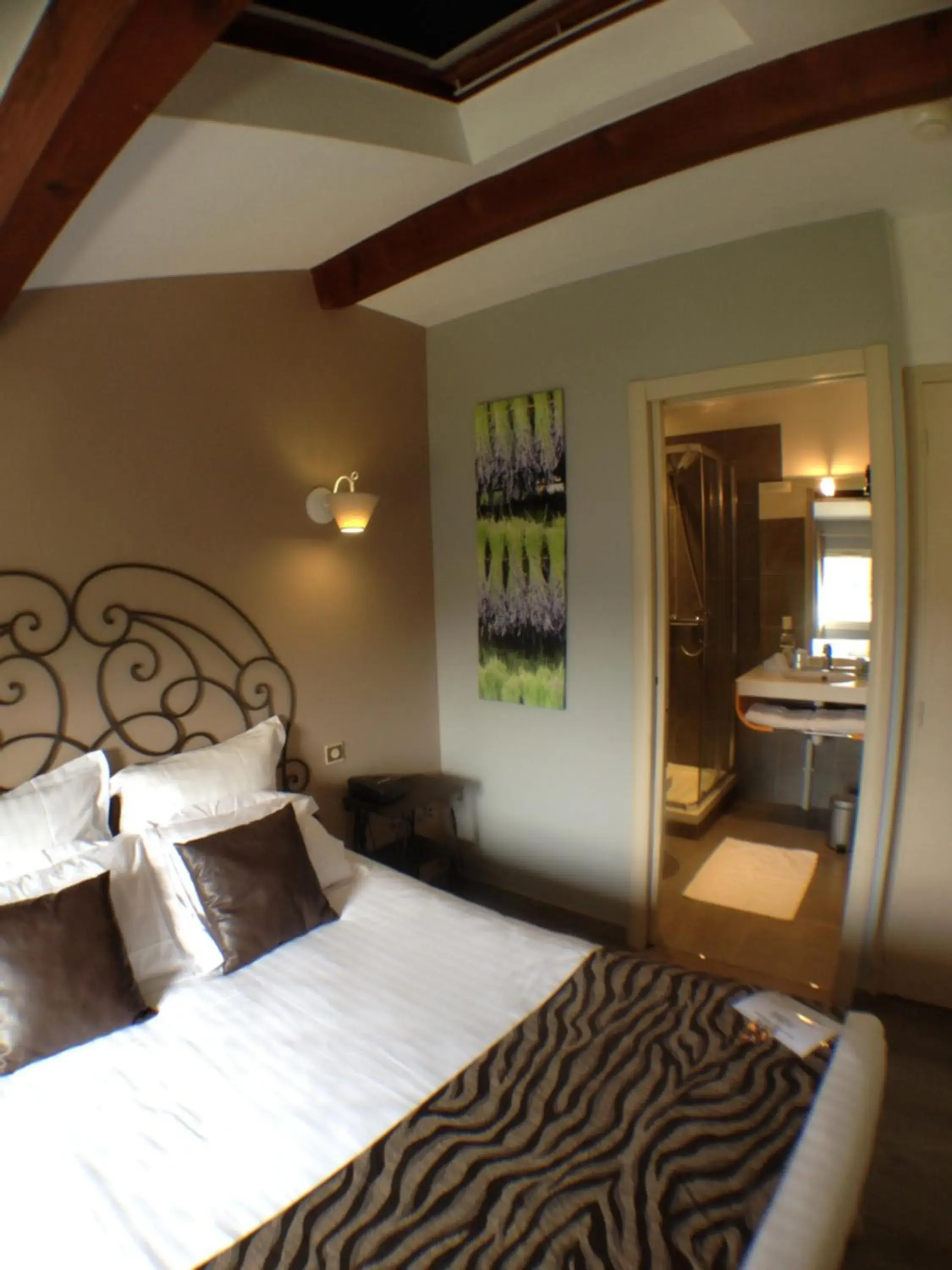 Photo of the whole room, Bed in Hotel Restaurant la Ferme