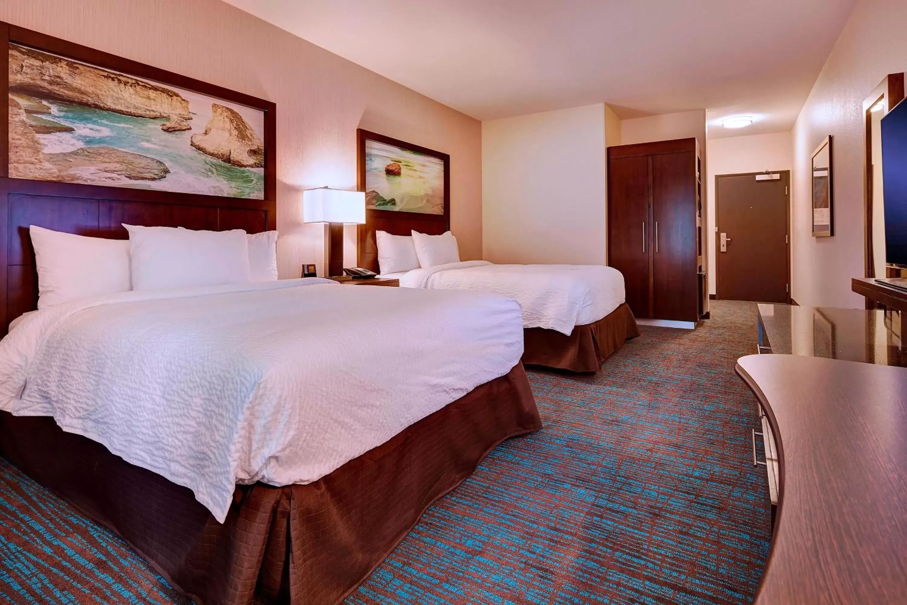 Photo of the whole room, Bed in Fairfield Inn & Suites by Marriott San Diego Carlsbad