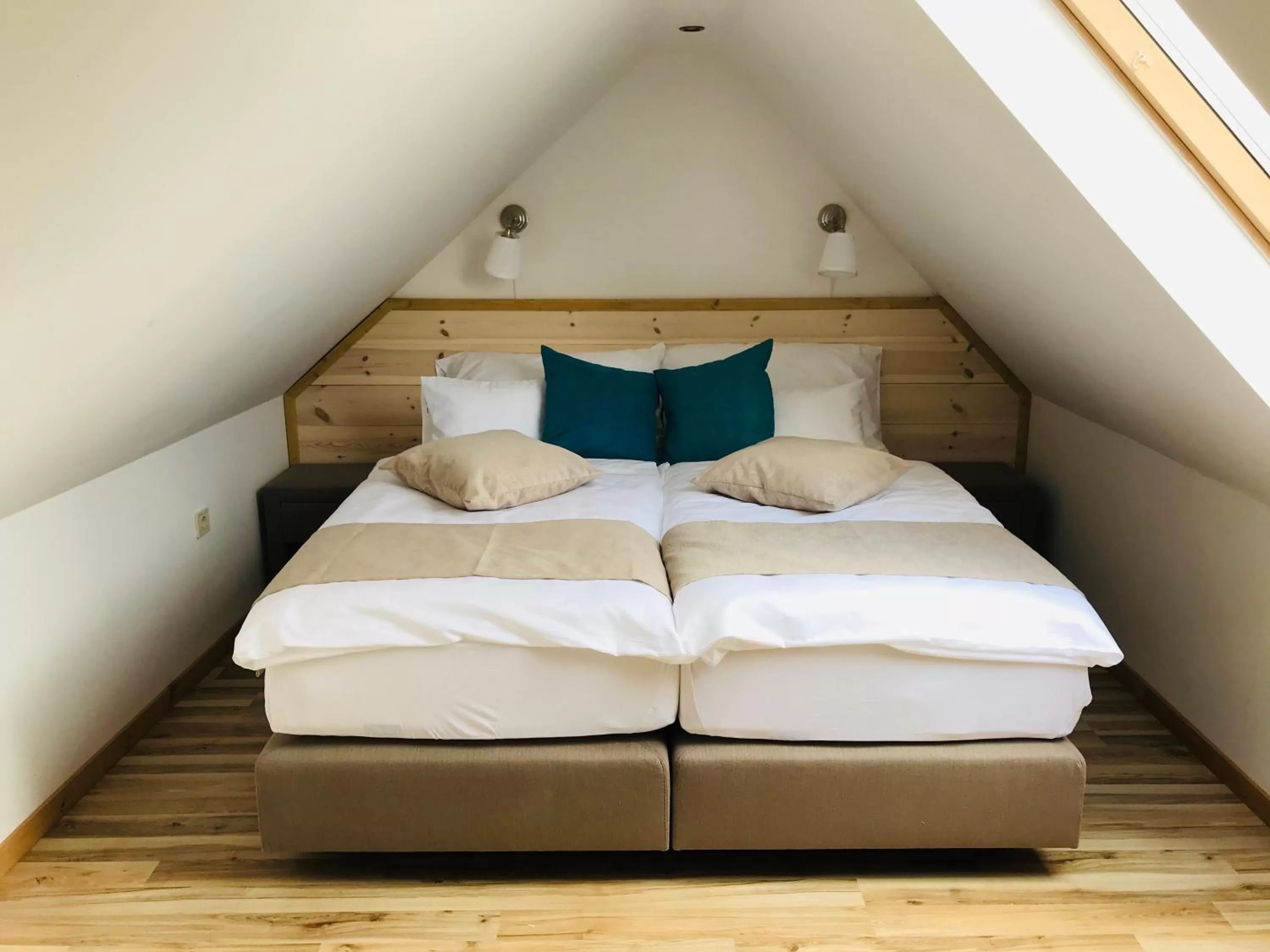 Bedroom, Bed in Egria Apartments