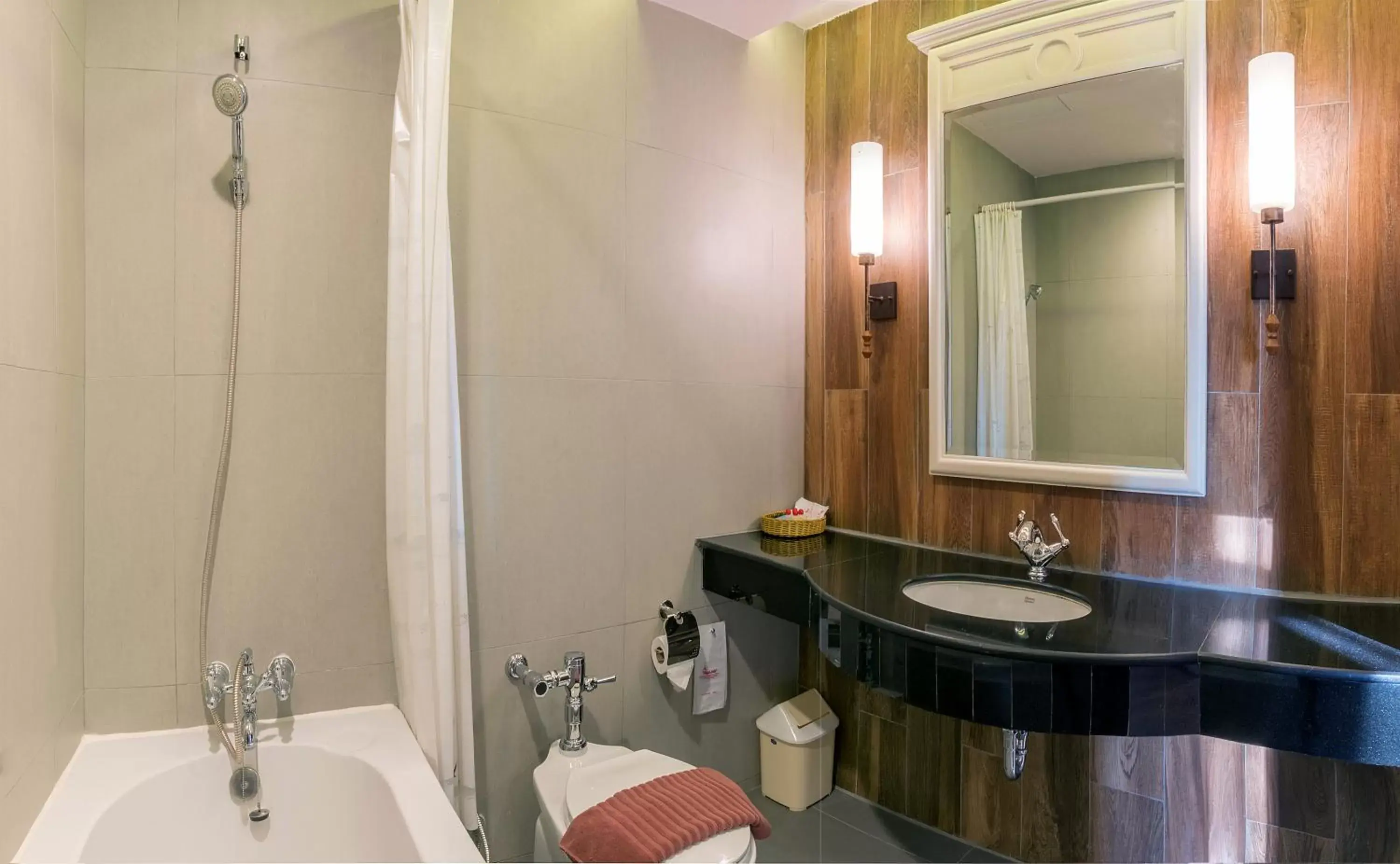 Bathroom in Royal Rattanakosin Hotel SHA Plus