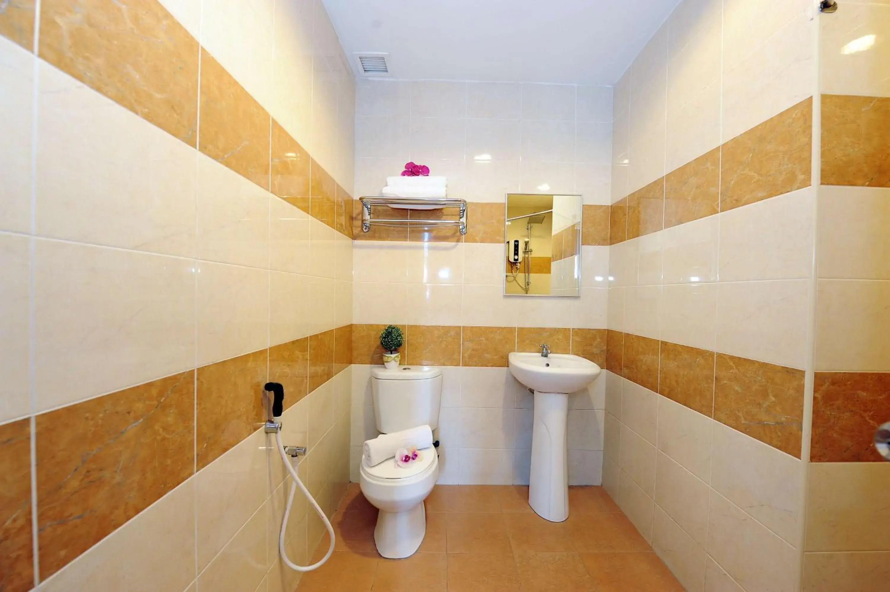 Bathroom in Palm Inn Ampang Point