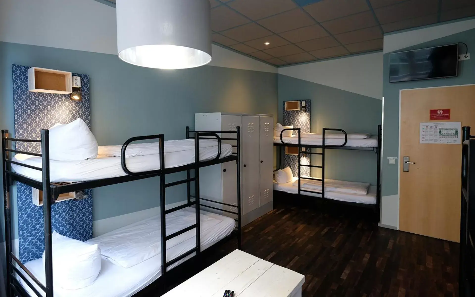 Photo of the whole room, Bunk Bed in Singer109 Hotel & Hostel
