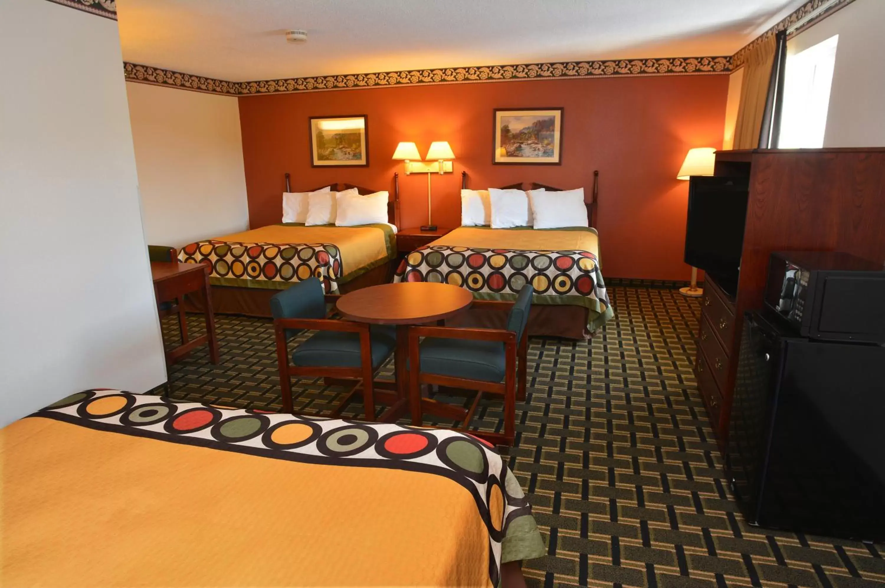 Photo of the whole room in Super 8 by Wyndham Athens