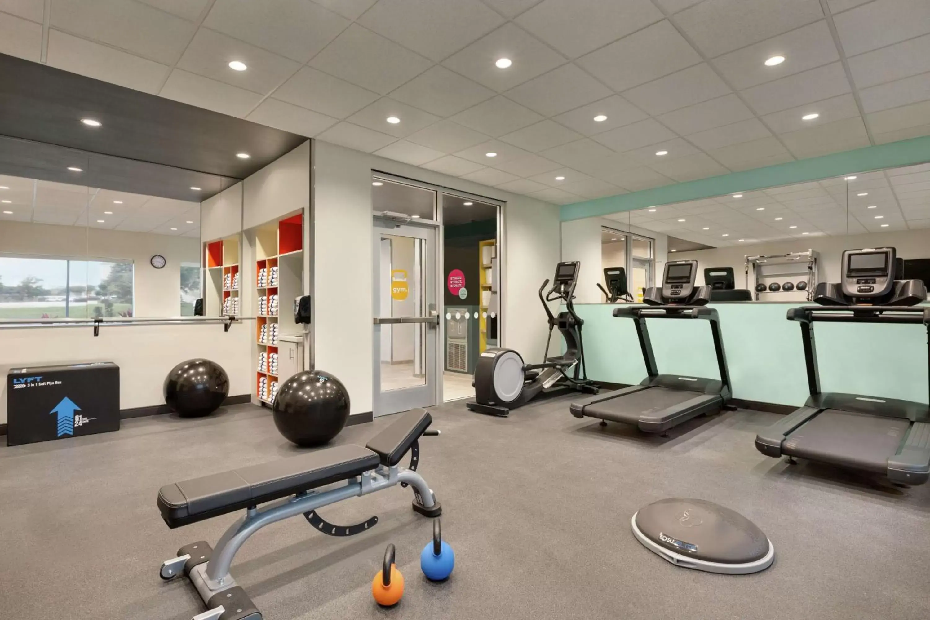 Fitness centre/facilities, Fitness Center/Facilities in Tru by Hilton Webster Houston NASA