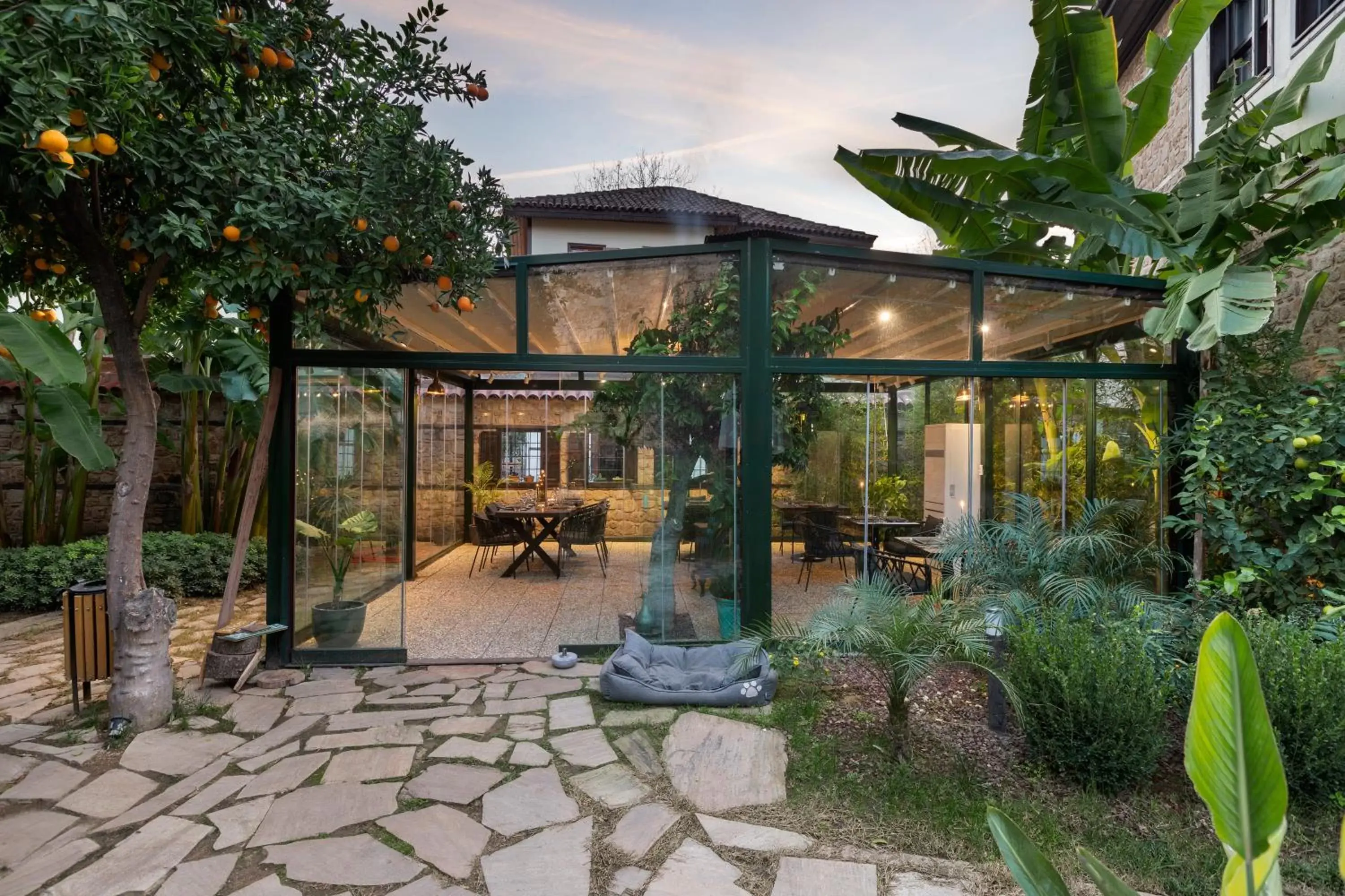 Dining area in Casa Sur Antalya