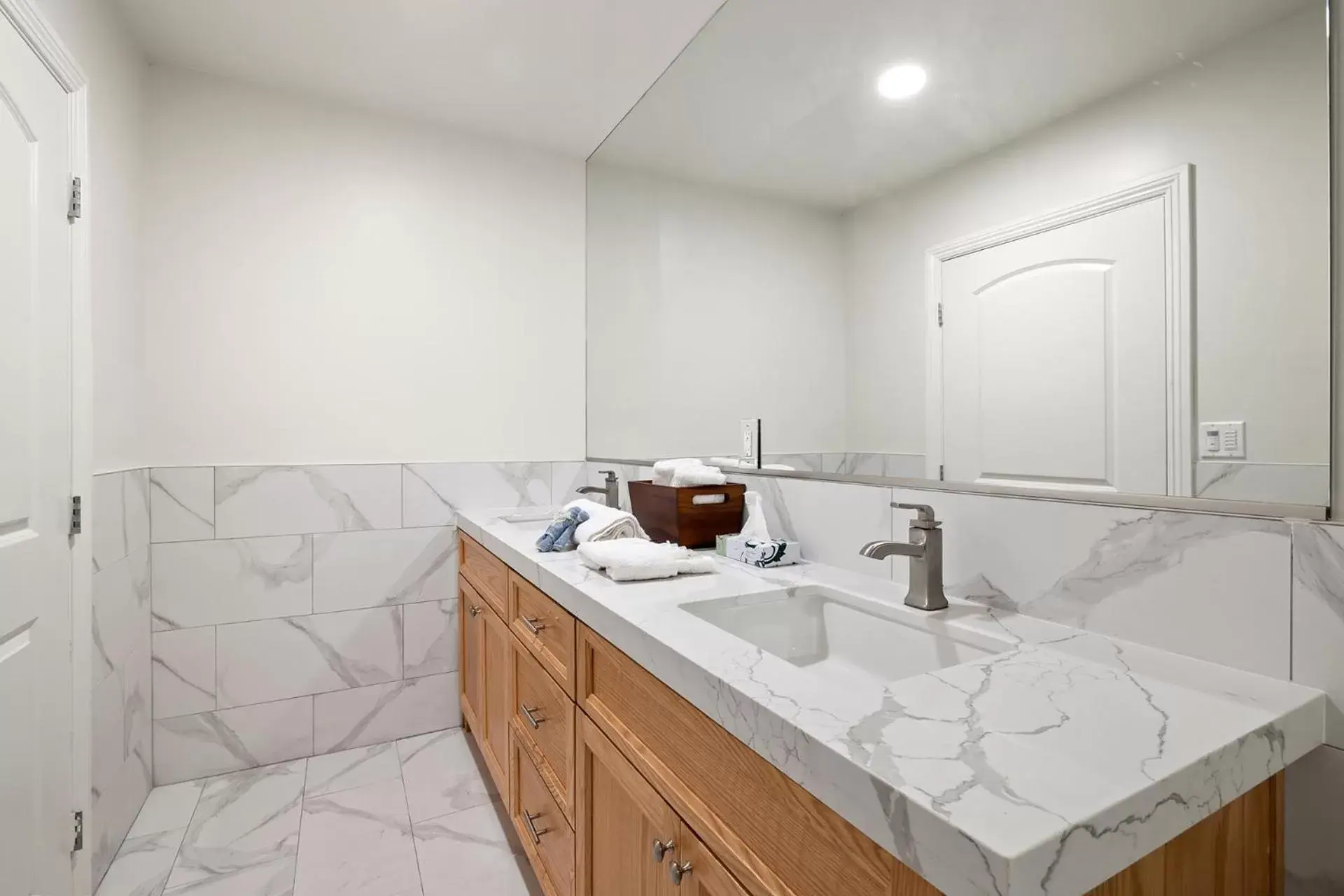 Family Room in Hotel Huntington Family Room in Hotel Huntington