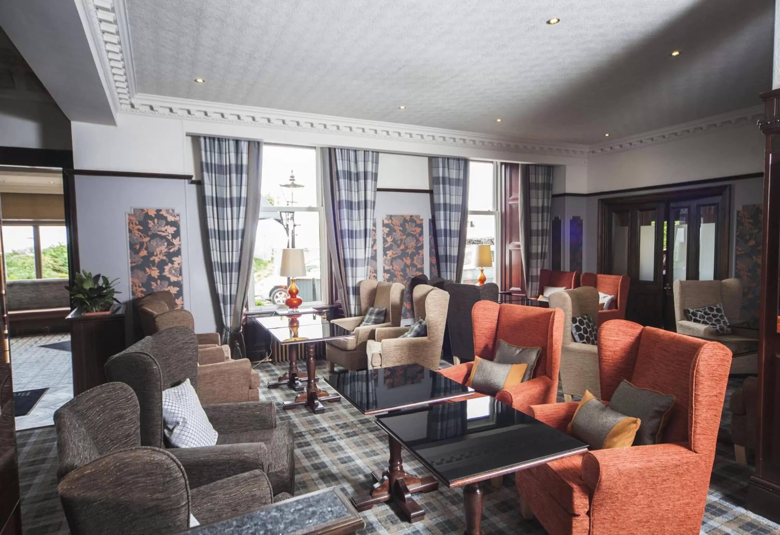 Lobby or reception, Lounge/Bar in Braid Hills Hotel