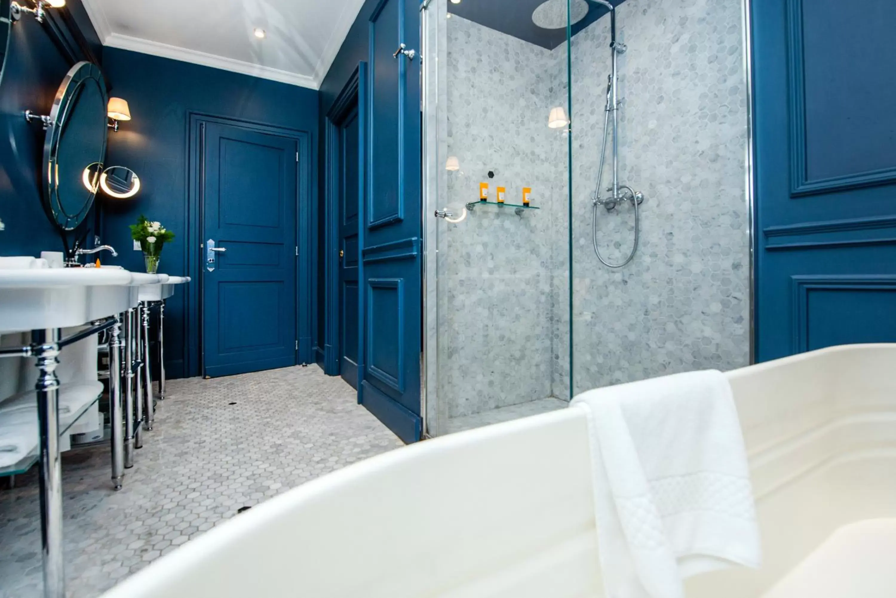 Bathroom in Palazzo Dama - Preferred Hotels & Resorts