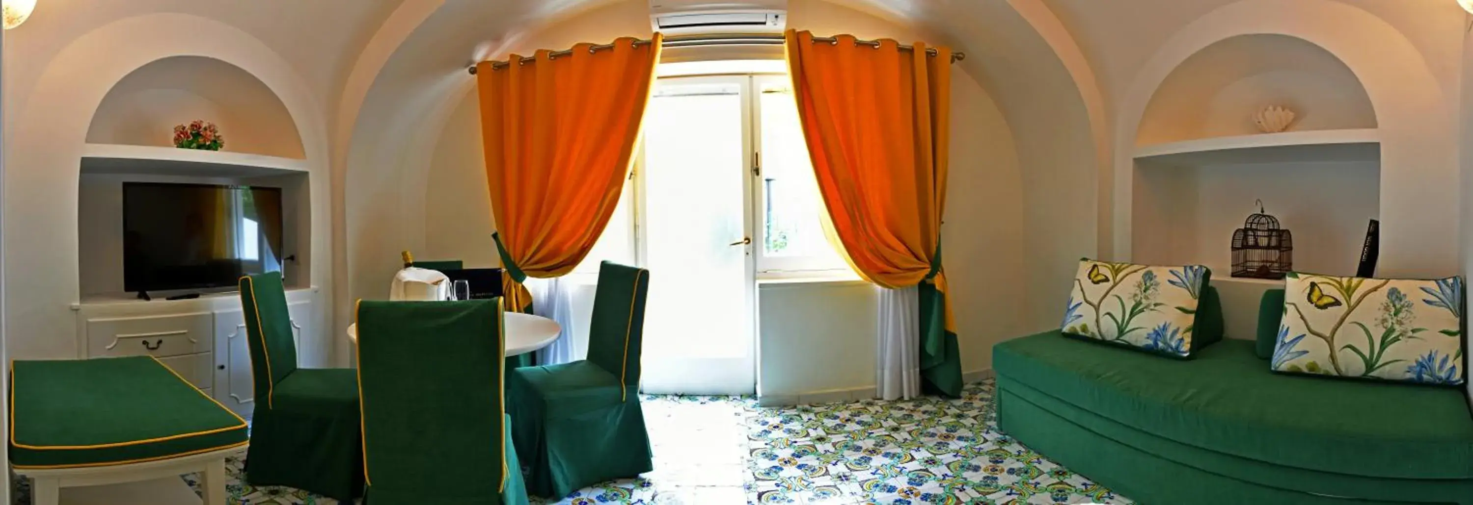 Day, Seating Area in Hotel San Felice