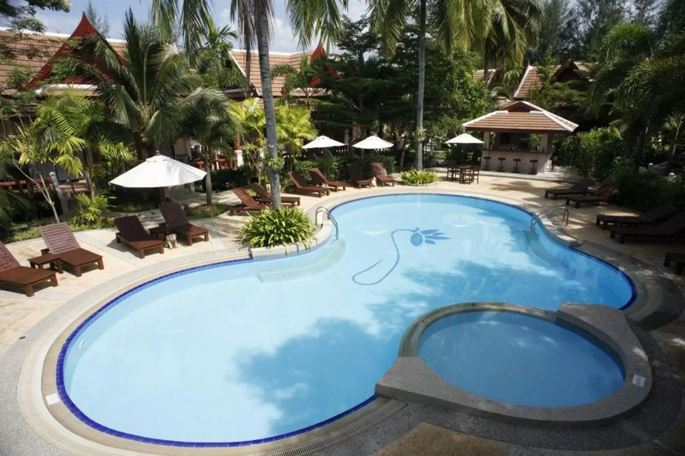 Swimming pool in Fanari Khaolak Resort - Courtyard SHA Extra Plus Swimming pool in Fanari Khaolak Resort - Courtyard SHA Extra Plus