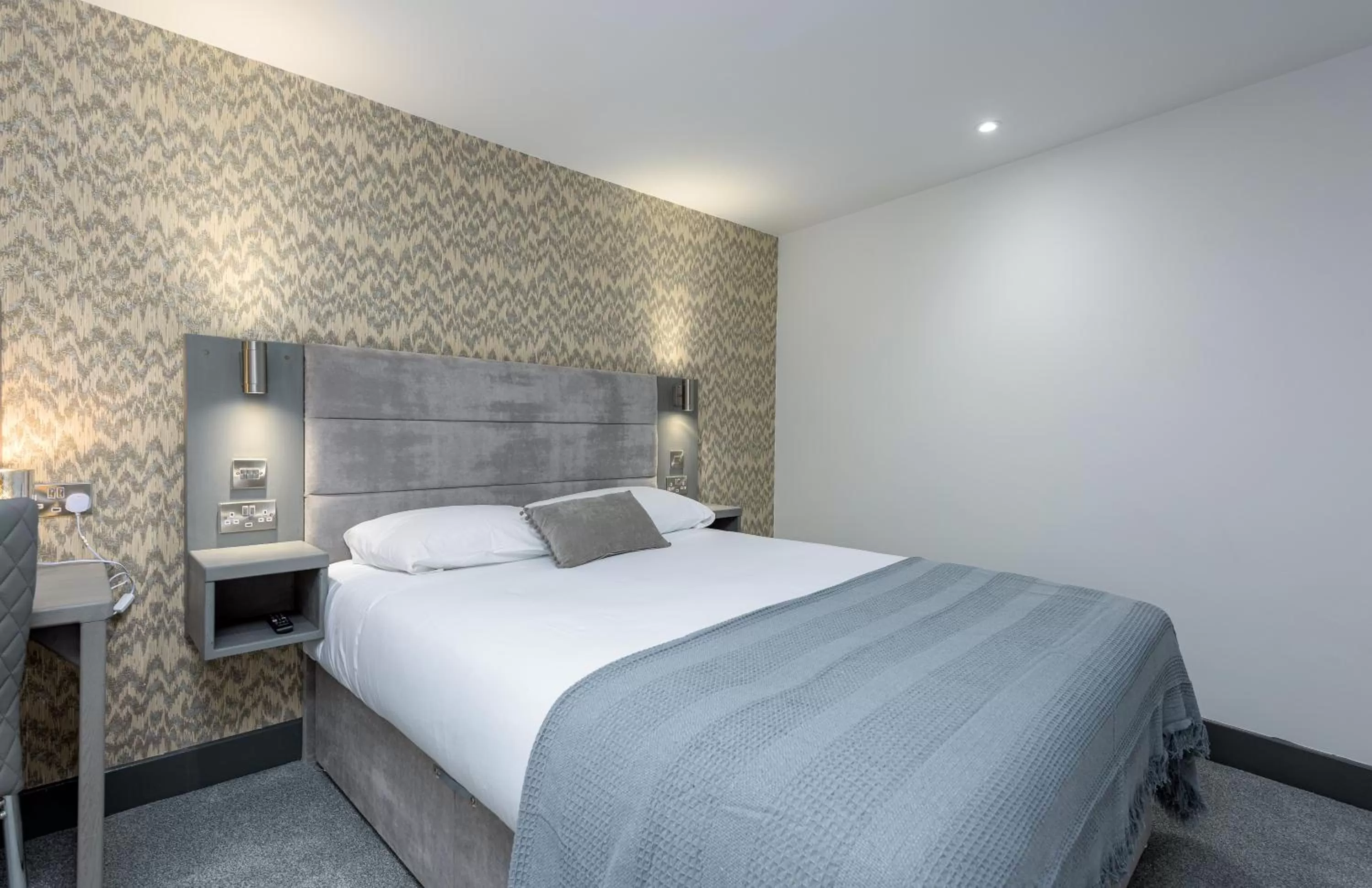 Bedroom, Bed in The Stanley Hotel