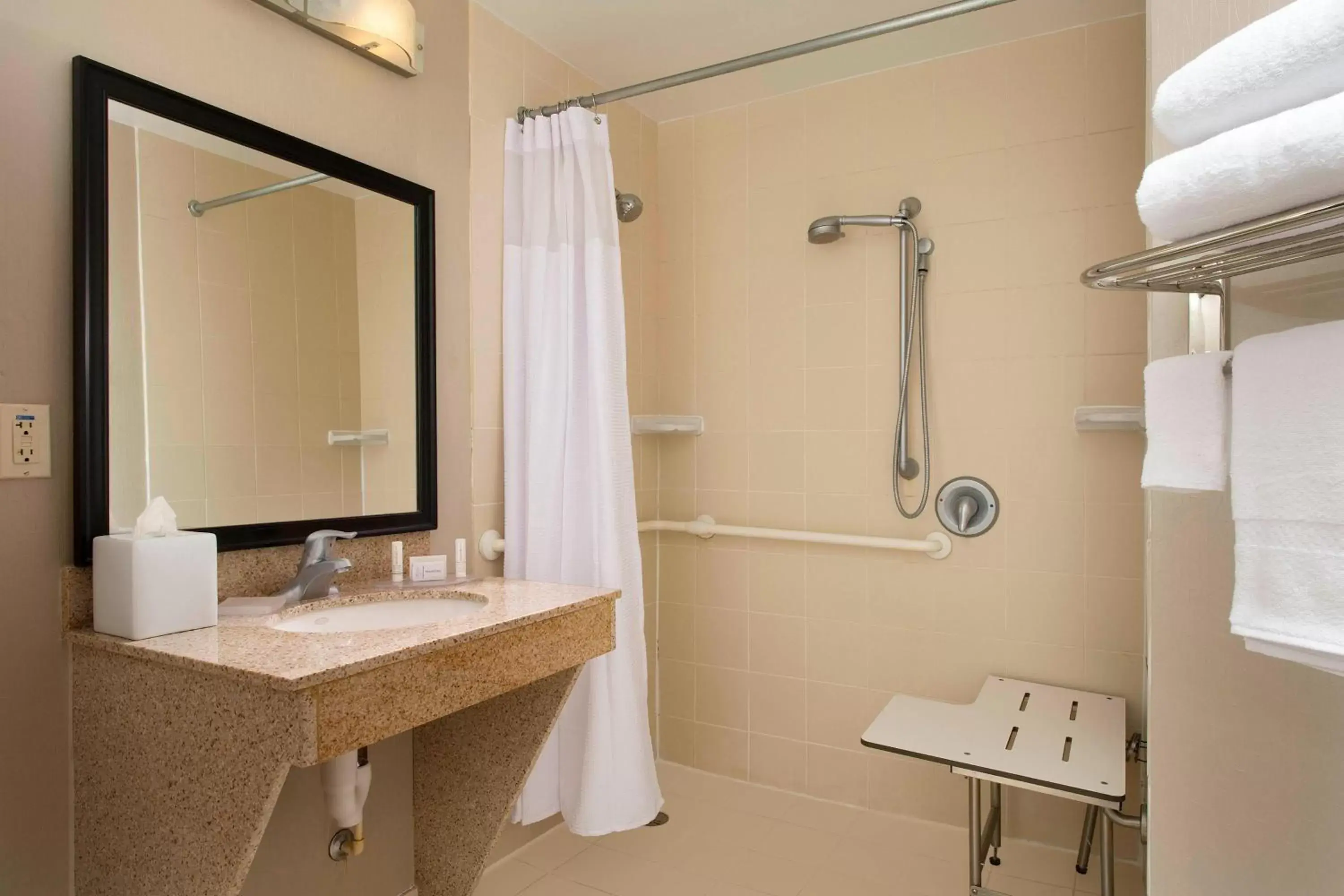 Bathroom in SpringHill Suites by Marriott Jacksonville North I-95 Area