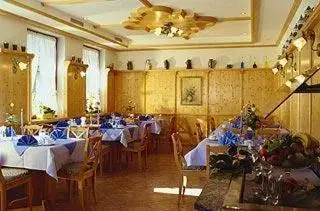 Restaurant/Places to Eat in Zum Fischer am See ***S