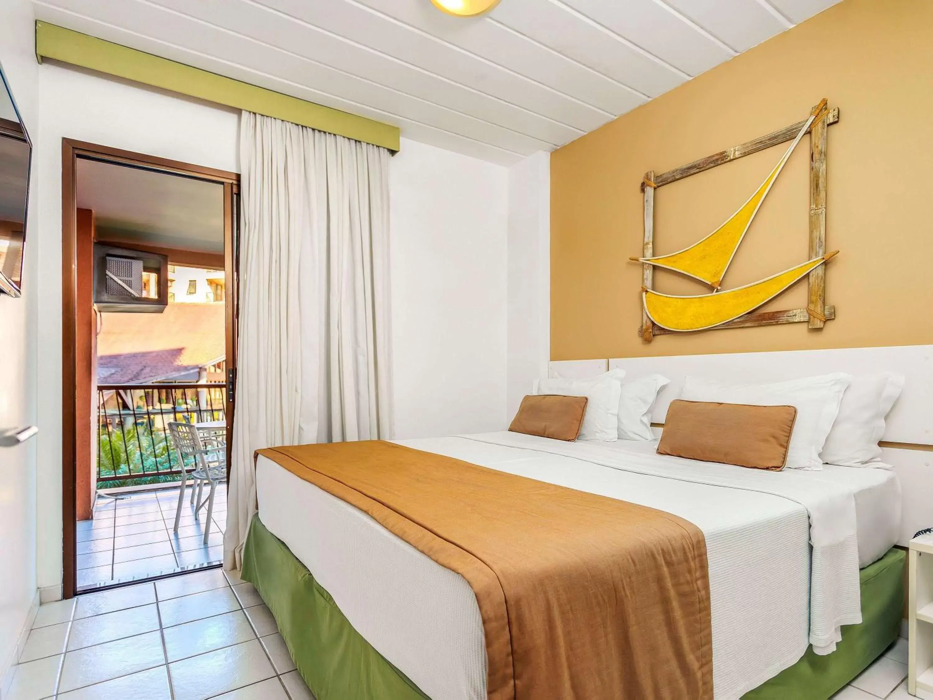 Photo of the whole room, Bed in Mercure Angra dos Reis