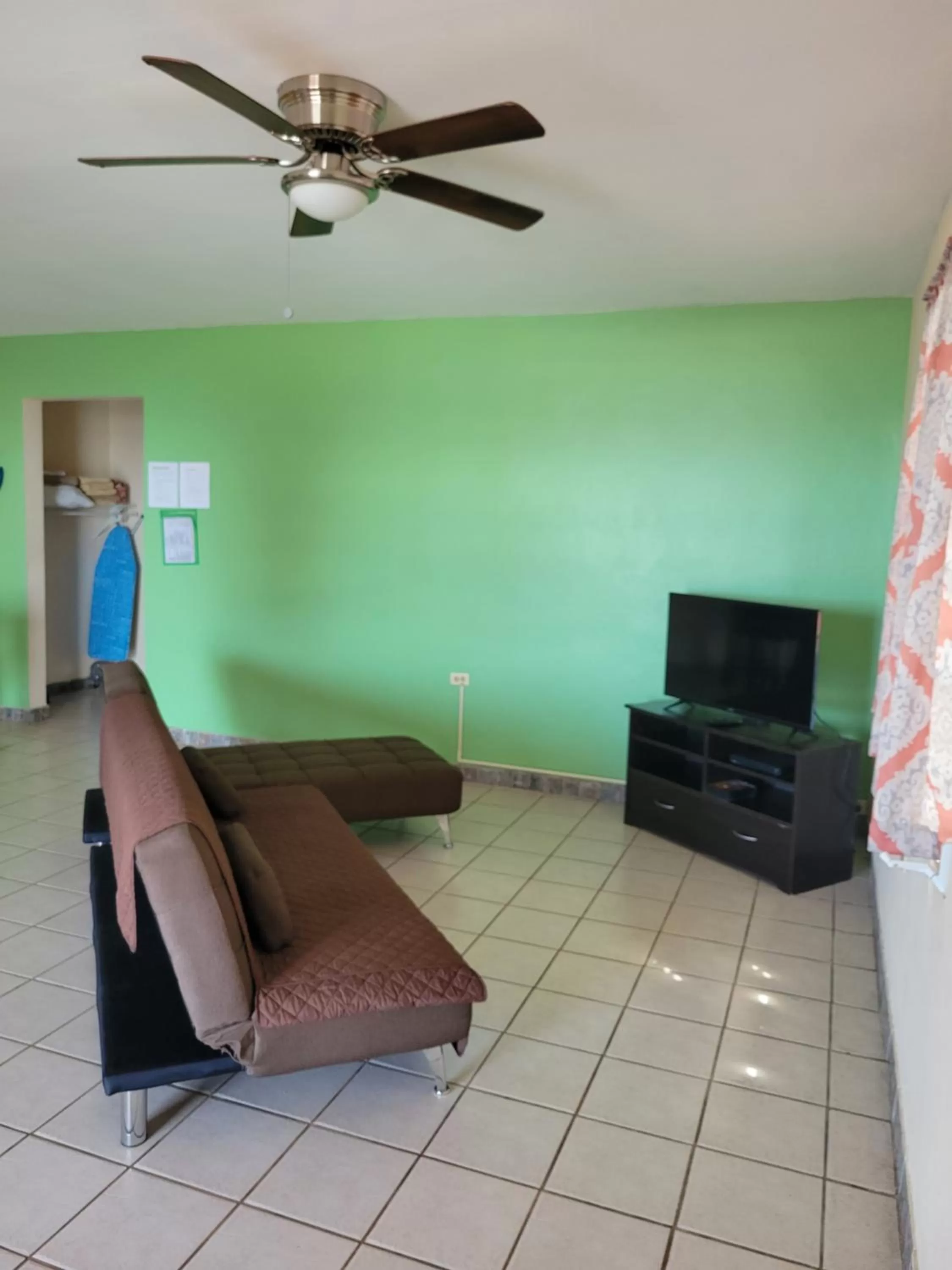 Seating area in Aguada of the Seas