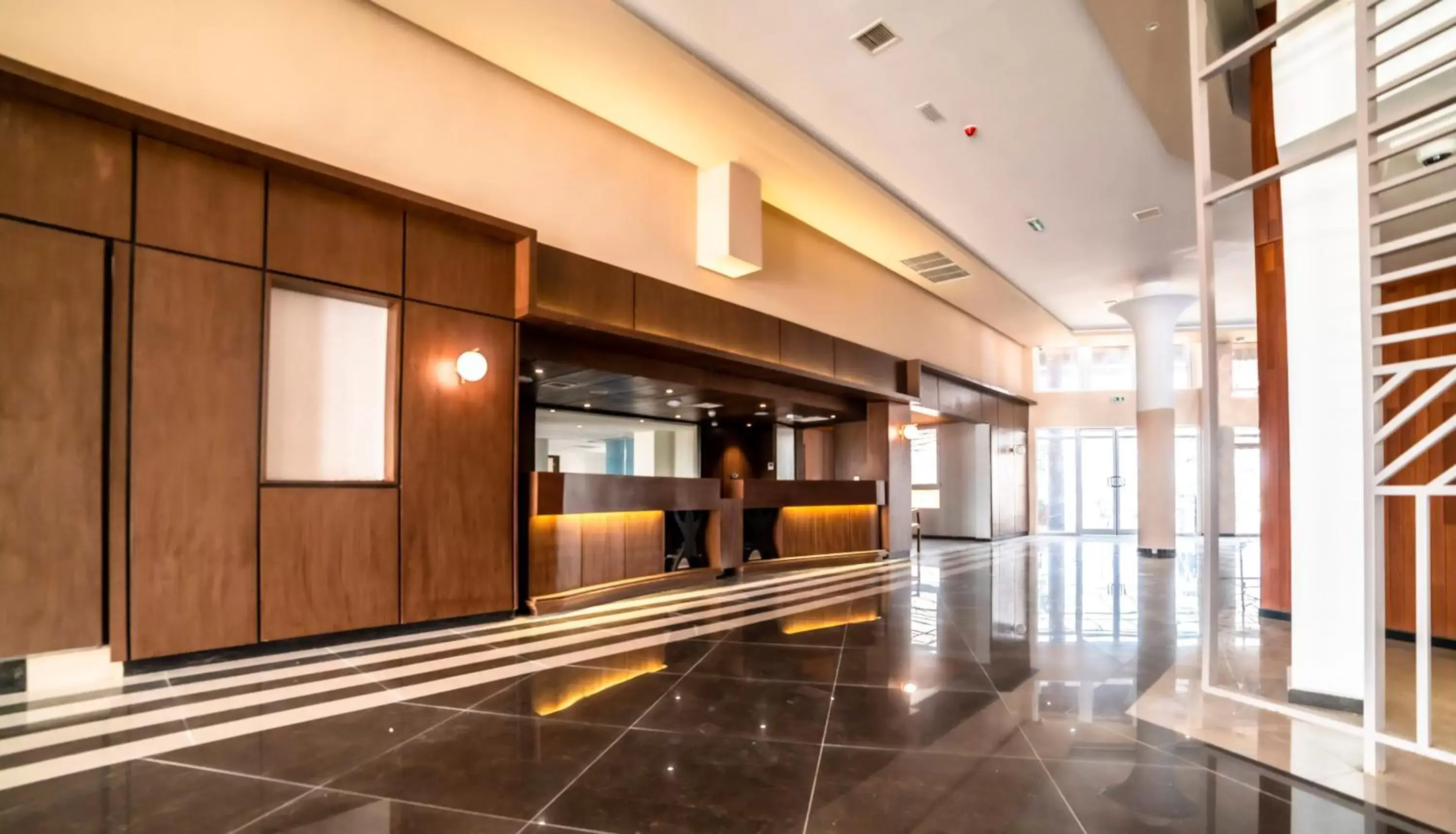 Lobby/Reception in Best Western Plus Soaho Douala Airport