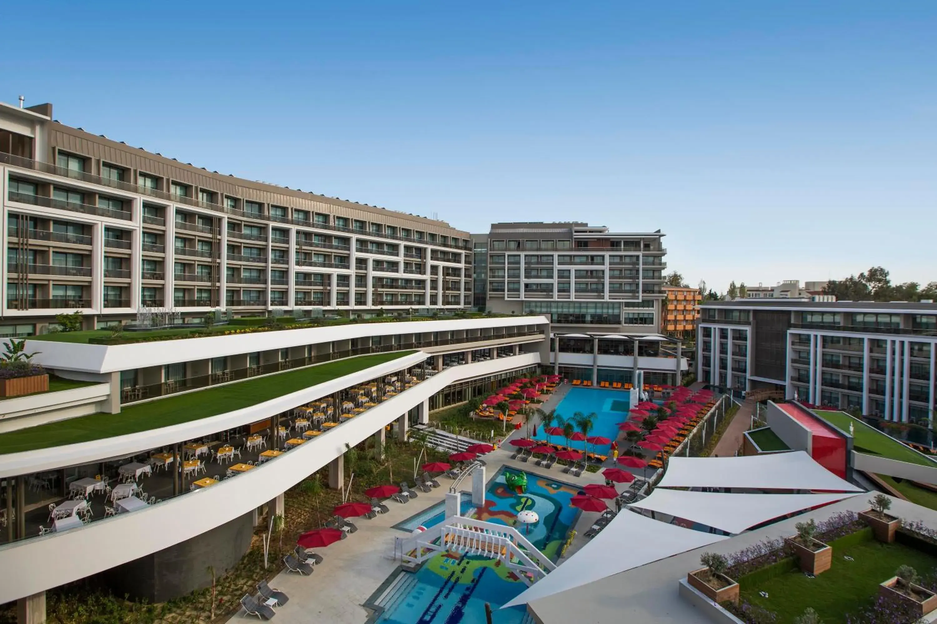 Property building in The Sense Deluxe Property building in The Sense Deluxe