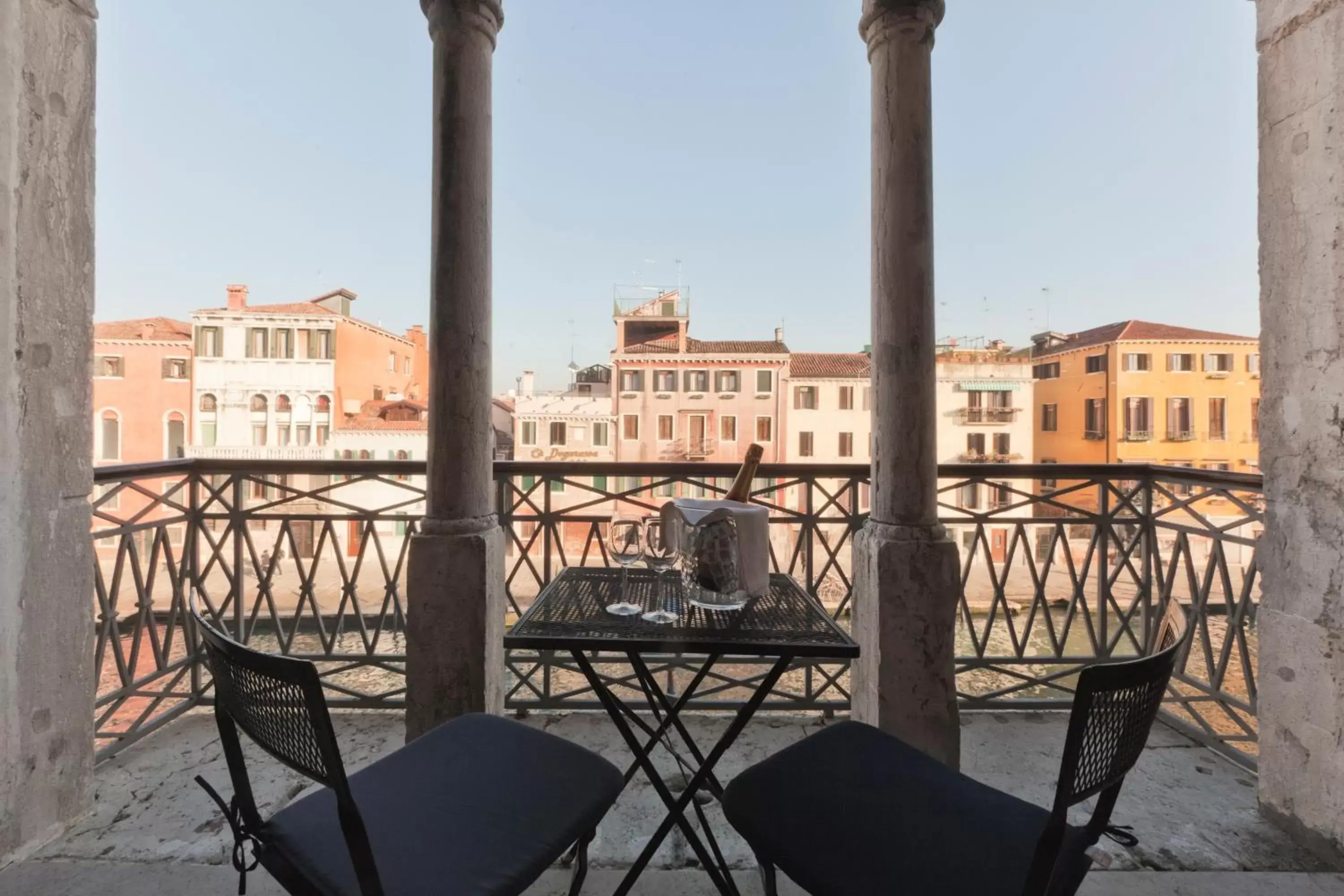 Balcony/Terrace in Palazzo Cendon Piano Antico