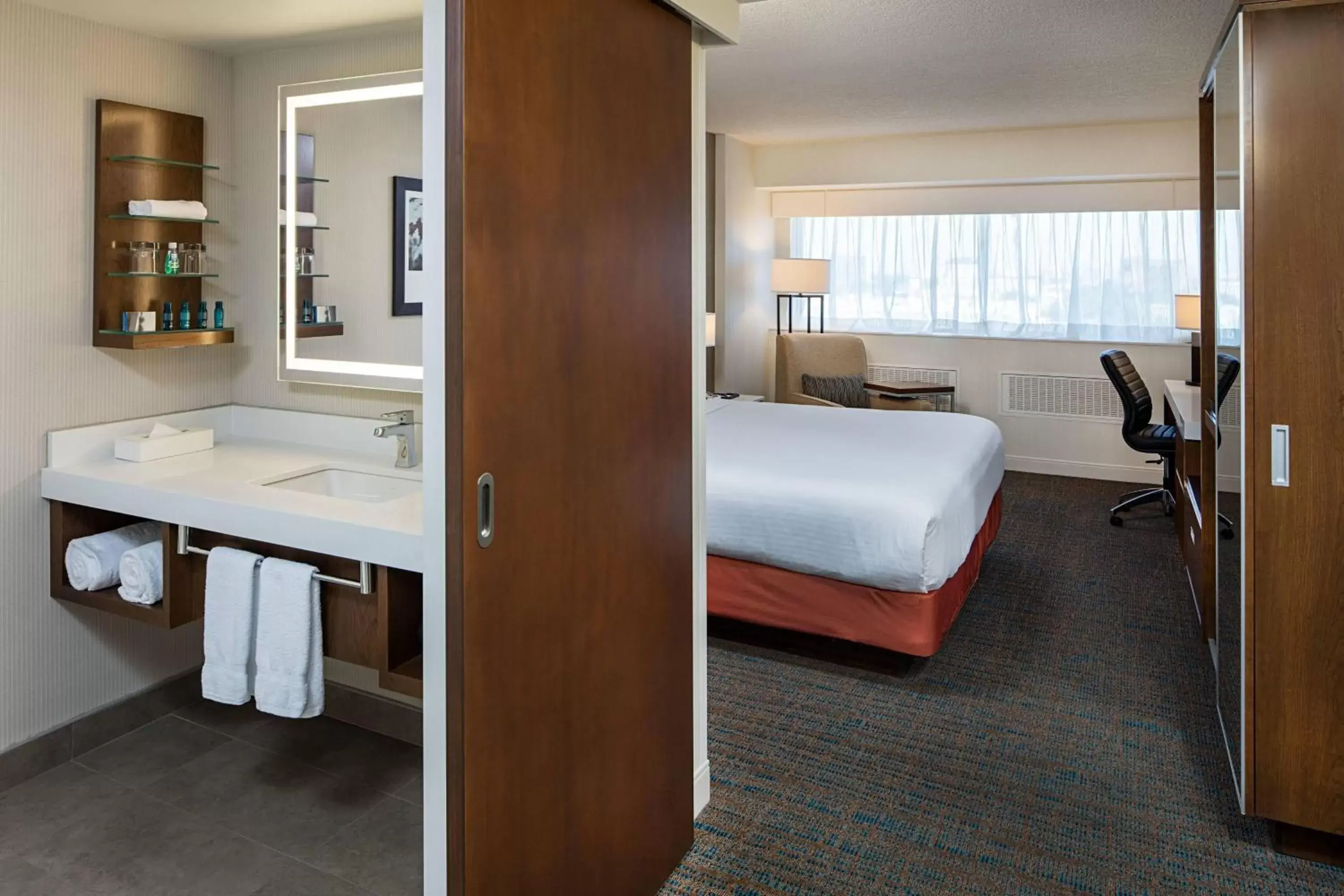 Photo of the whole room, Bathroom in Delta Hotels by Marriott Calgary South