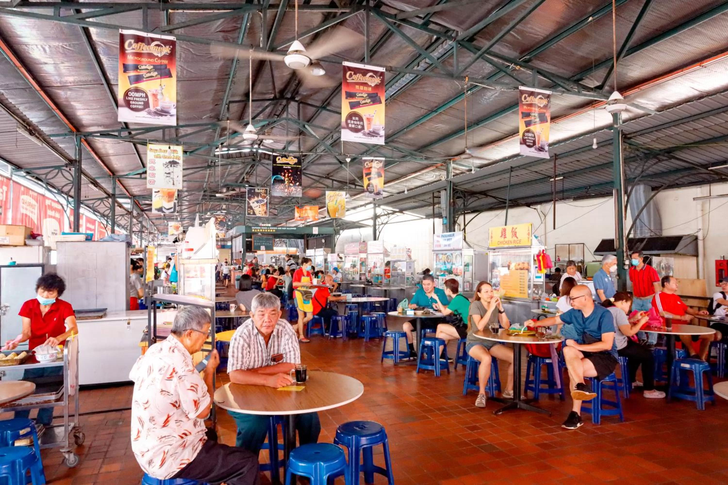 Restaurant/places to eat in Bishop Hotel