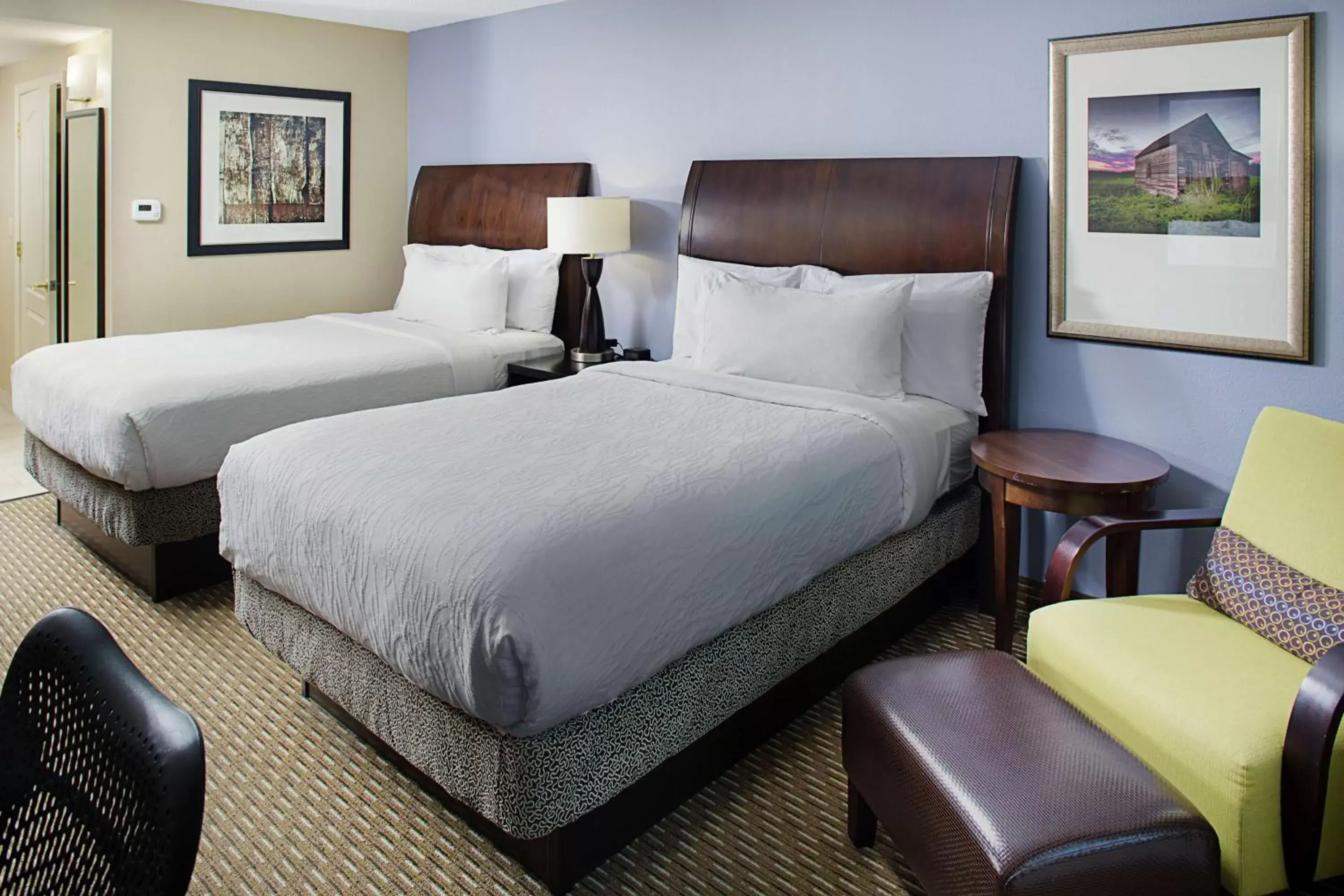 Bed in Hilton Garden Inn Raleigh Durham Airport