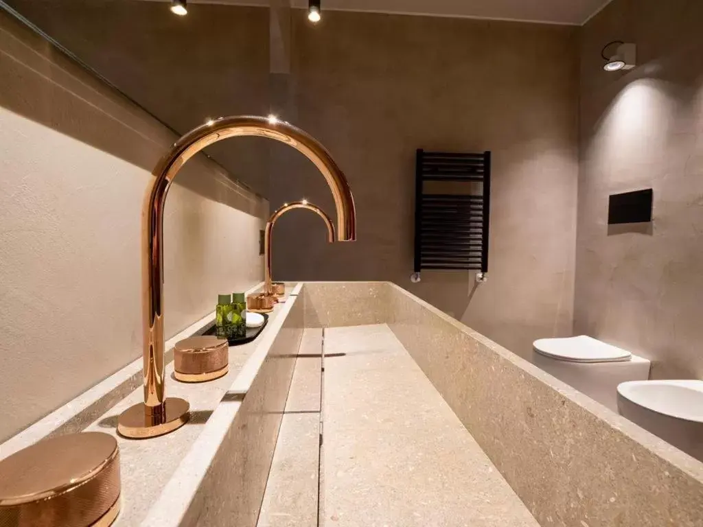 Bathroom in Villa Favorita Hotel e Resort