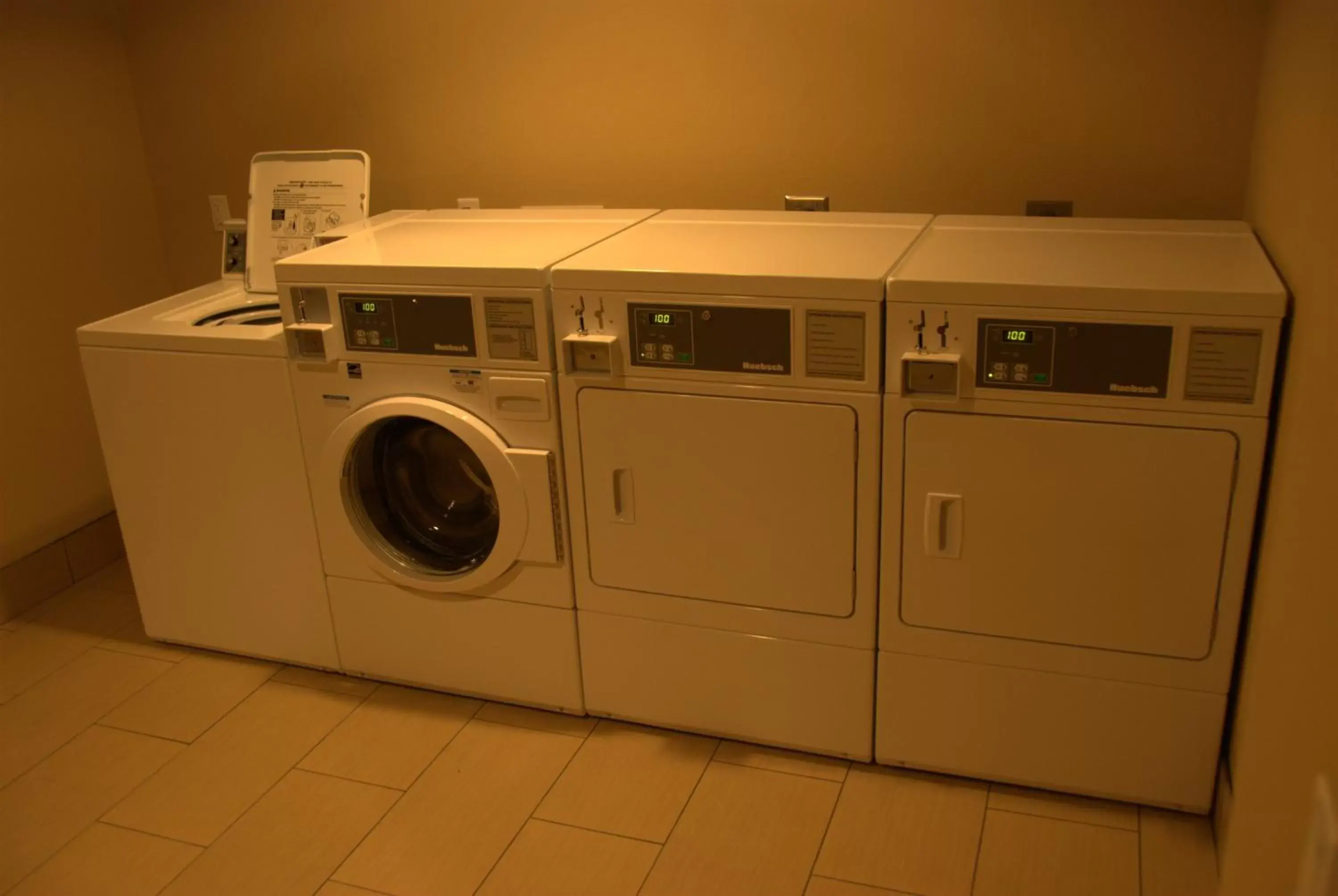 Other, Kitchen/Kitchenette in Holiday Inn Express & Suites Globe, an IHG Hotel