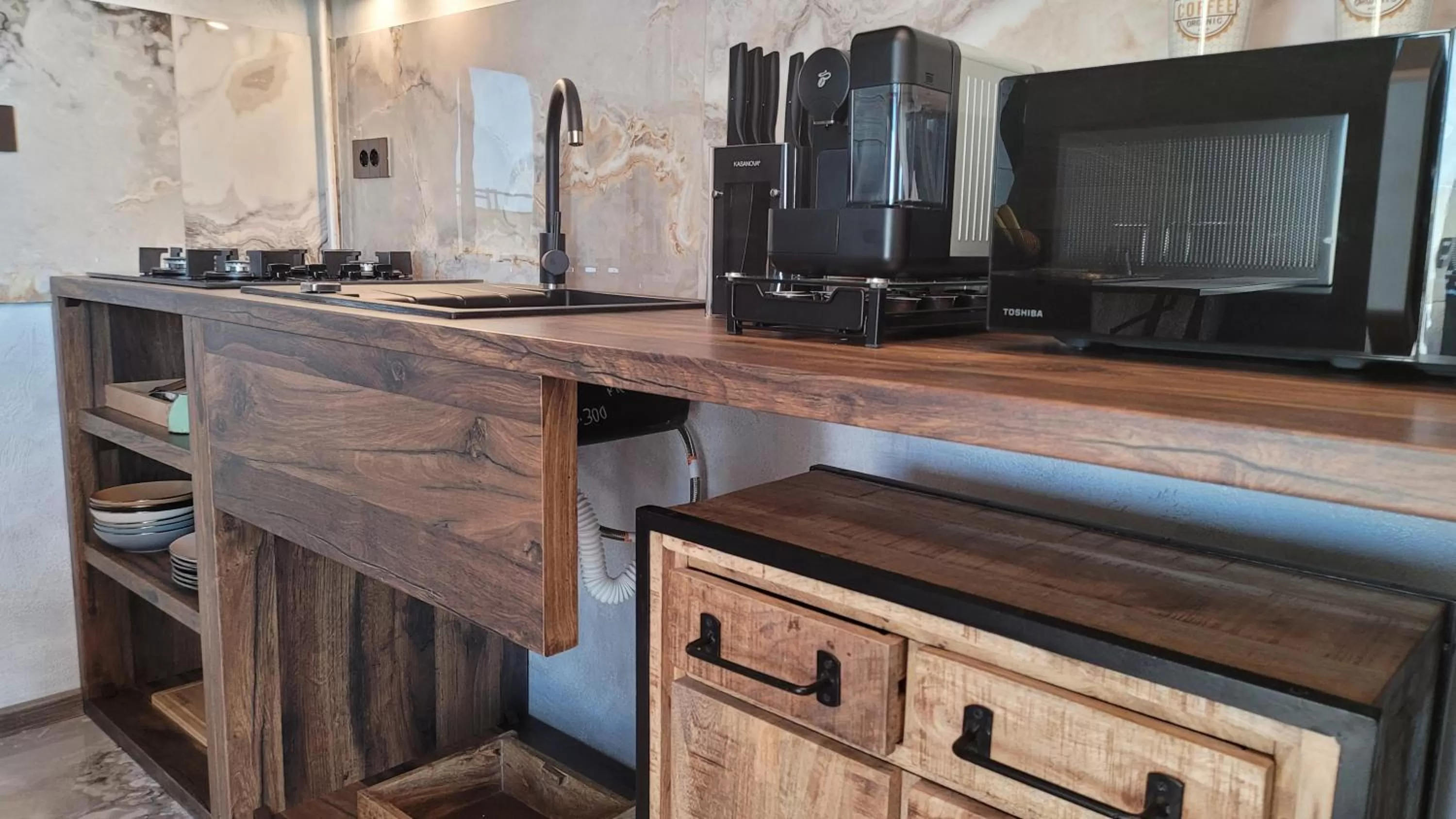 Kitchen or kitchenette in Terrace Suites Iasi