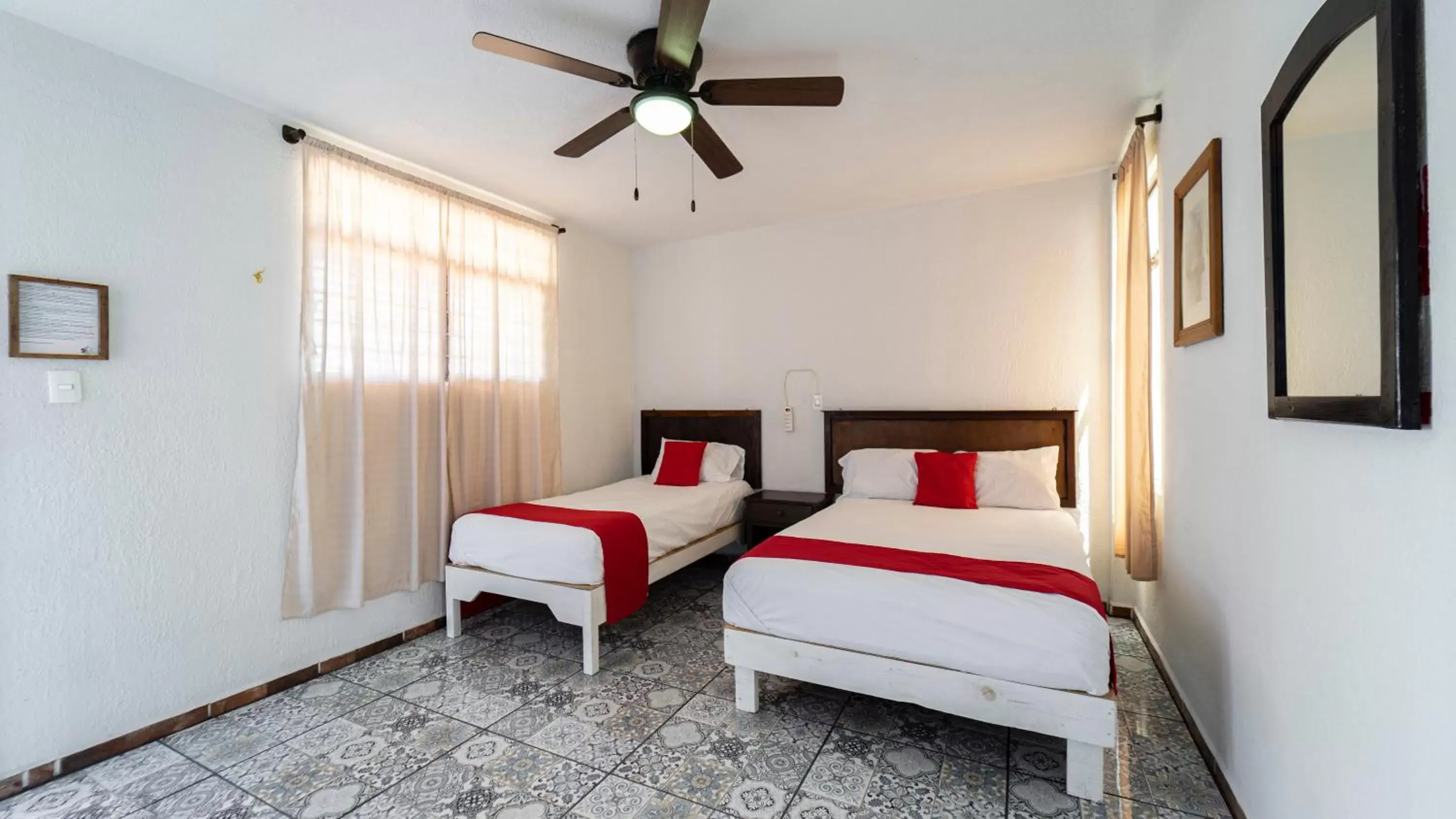 Bedroom, Bed in Hotel Posada Bugambilias
