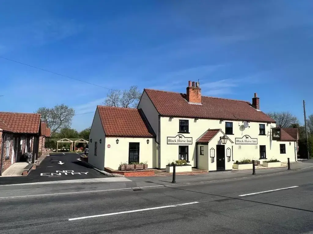 Property Building in The Black Horse Inn