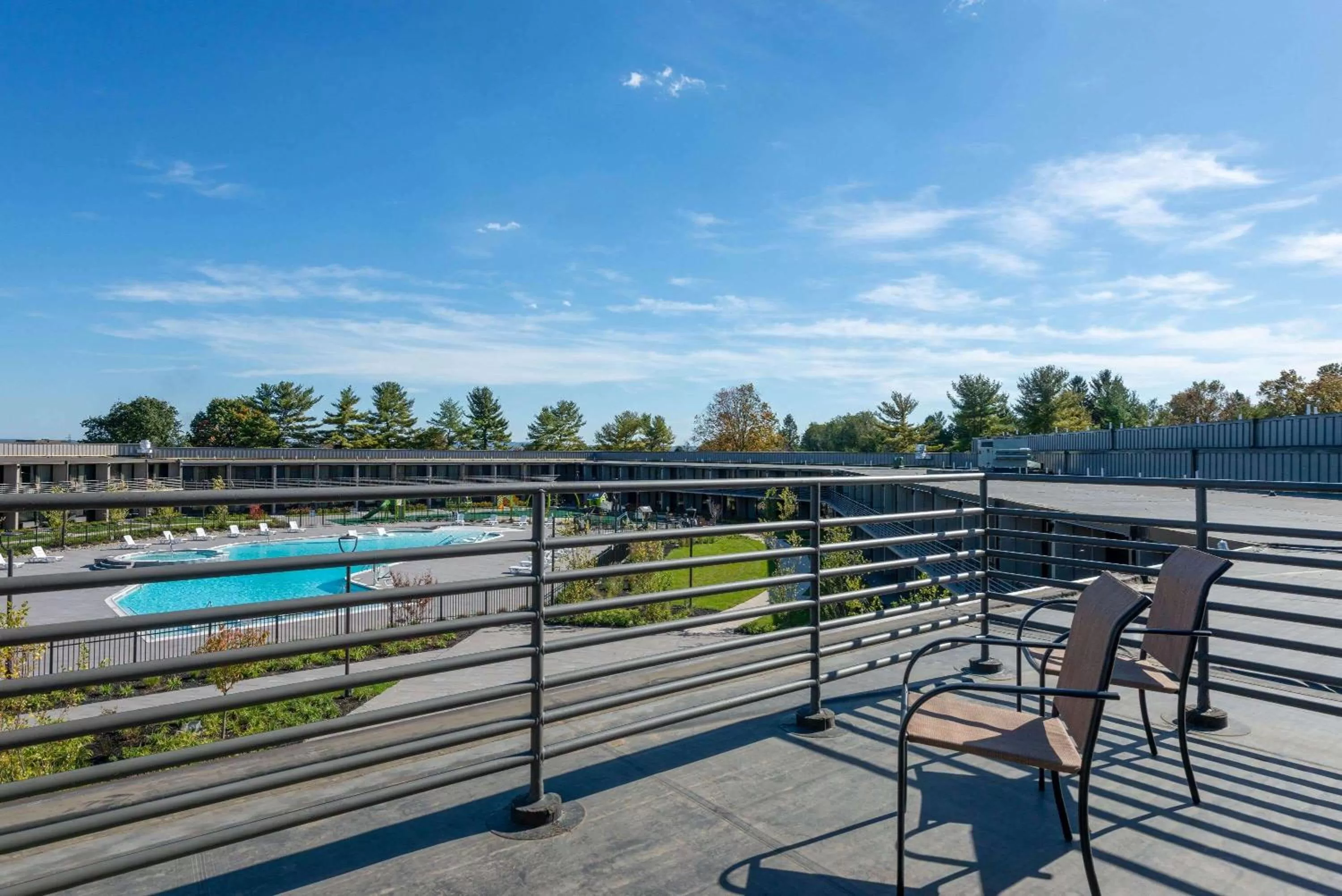 Photo of the whole room in Wyndham Lancaster Resort and Convention Center